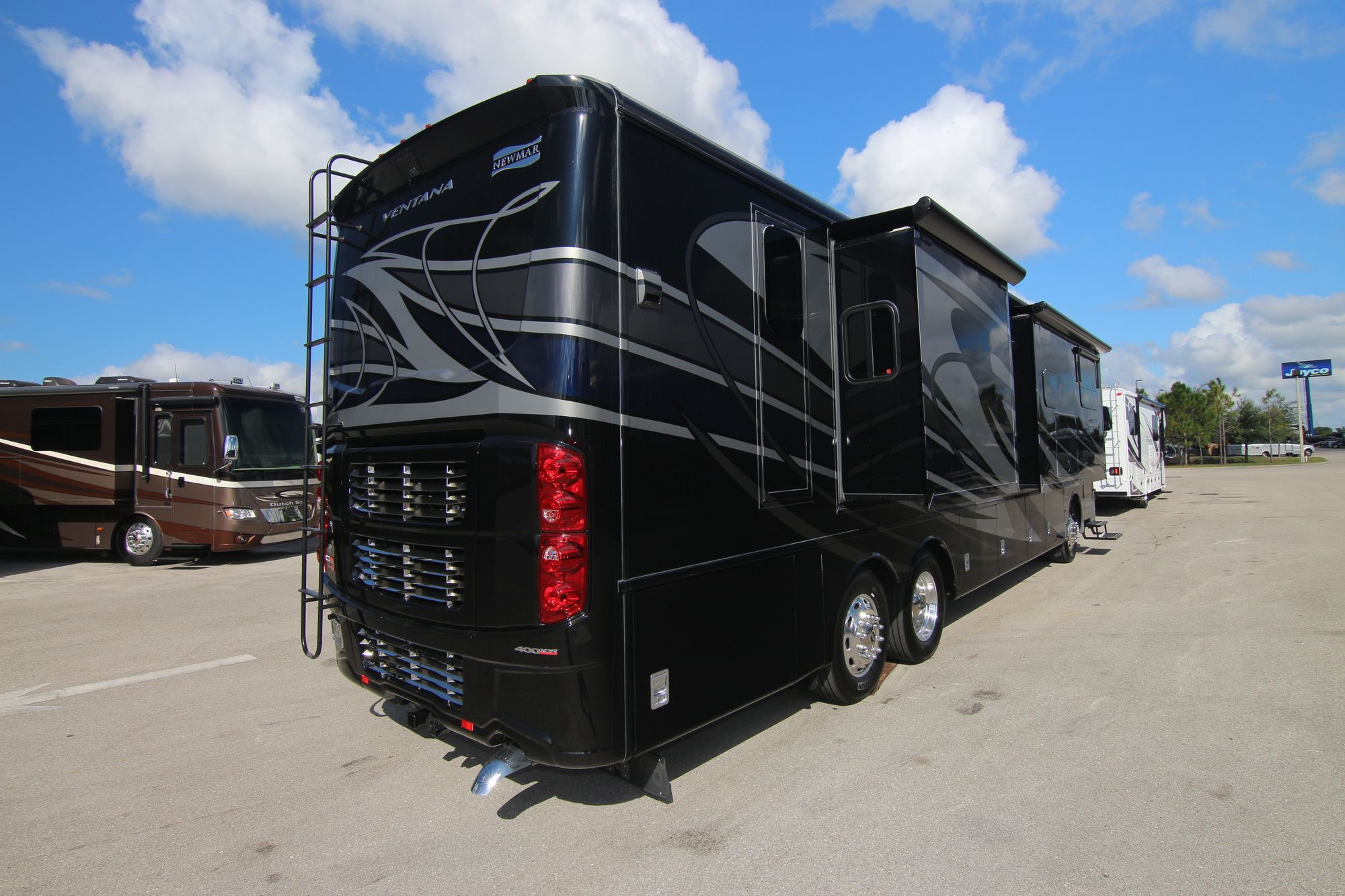 Used 2018 Newmar Ventana 4037 Class A  For Sale