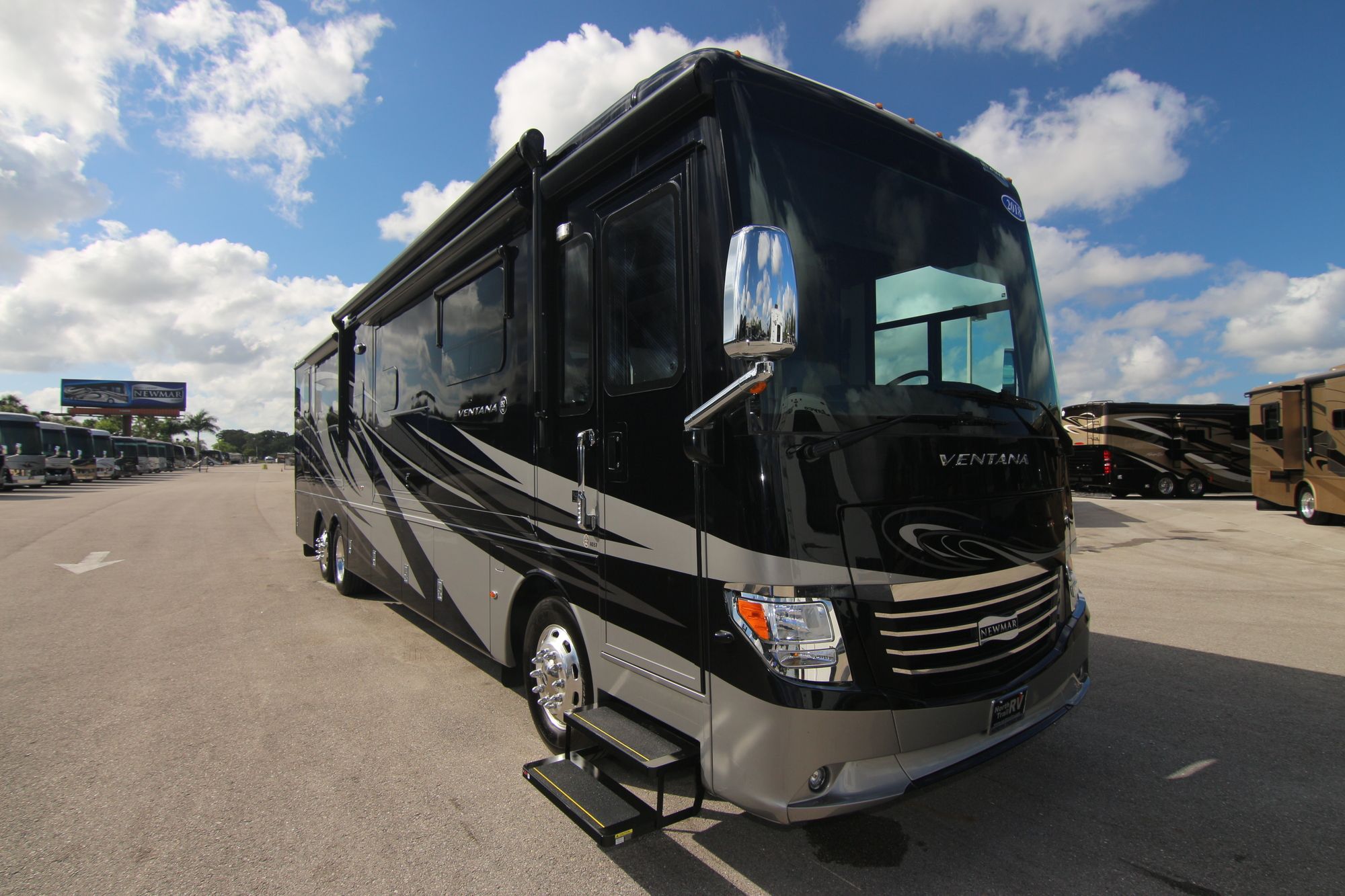 Used 2018 Newmar Ventana 4037 Class A  For Sale