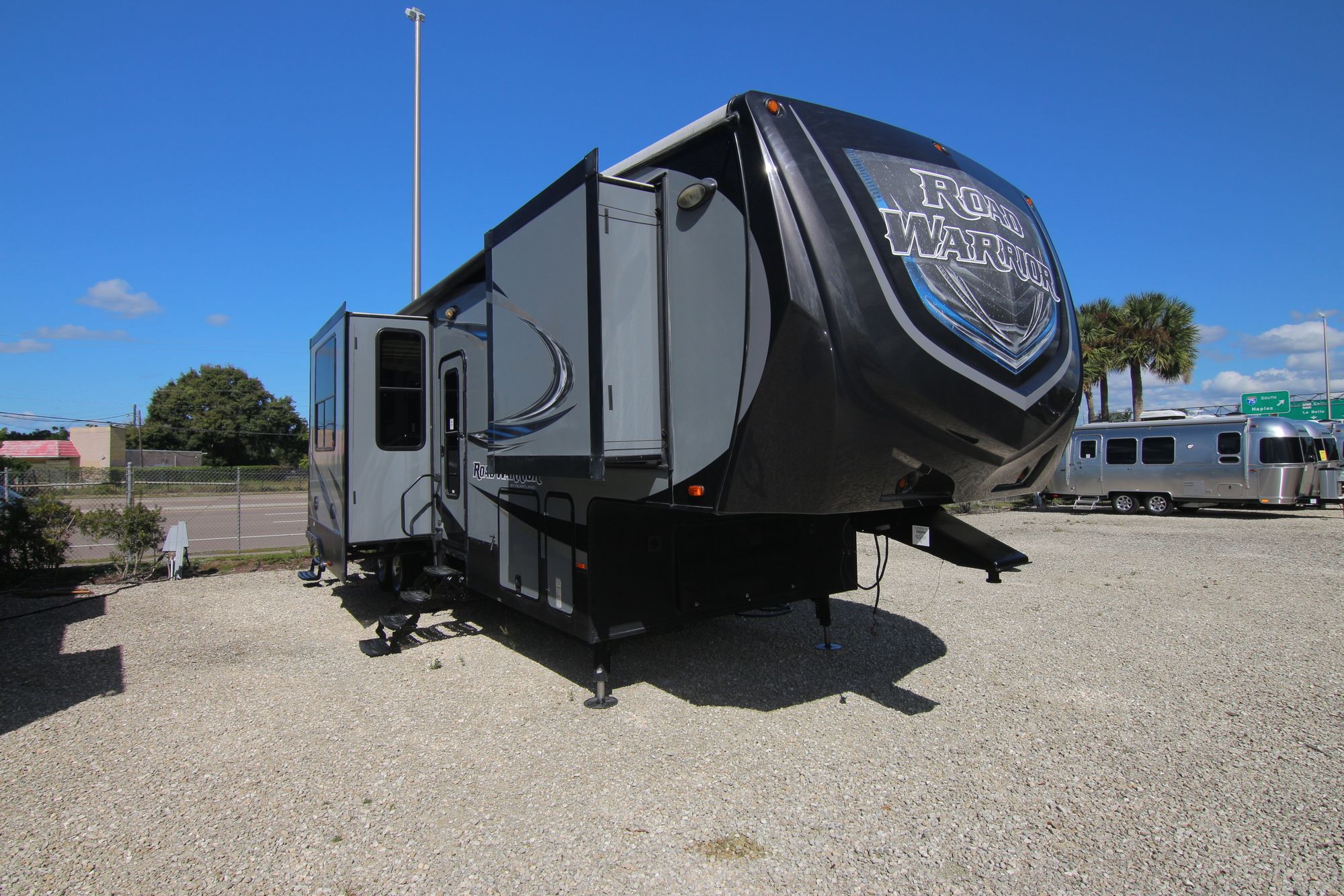 Used 2015 Heartland Rv Road Warrior 355 Fifth Wheel  For Sale