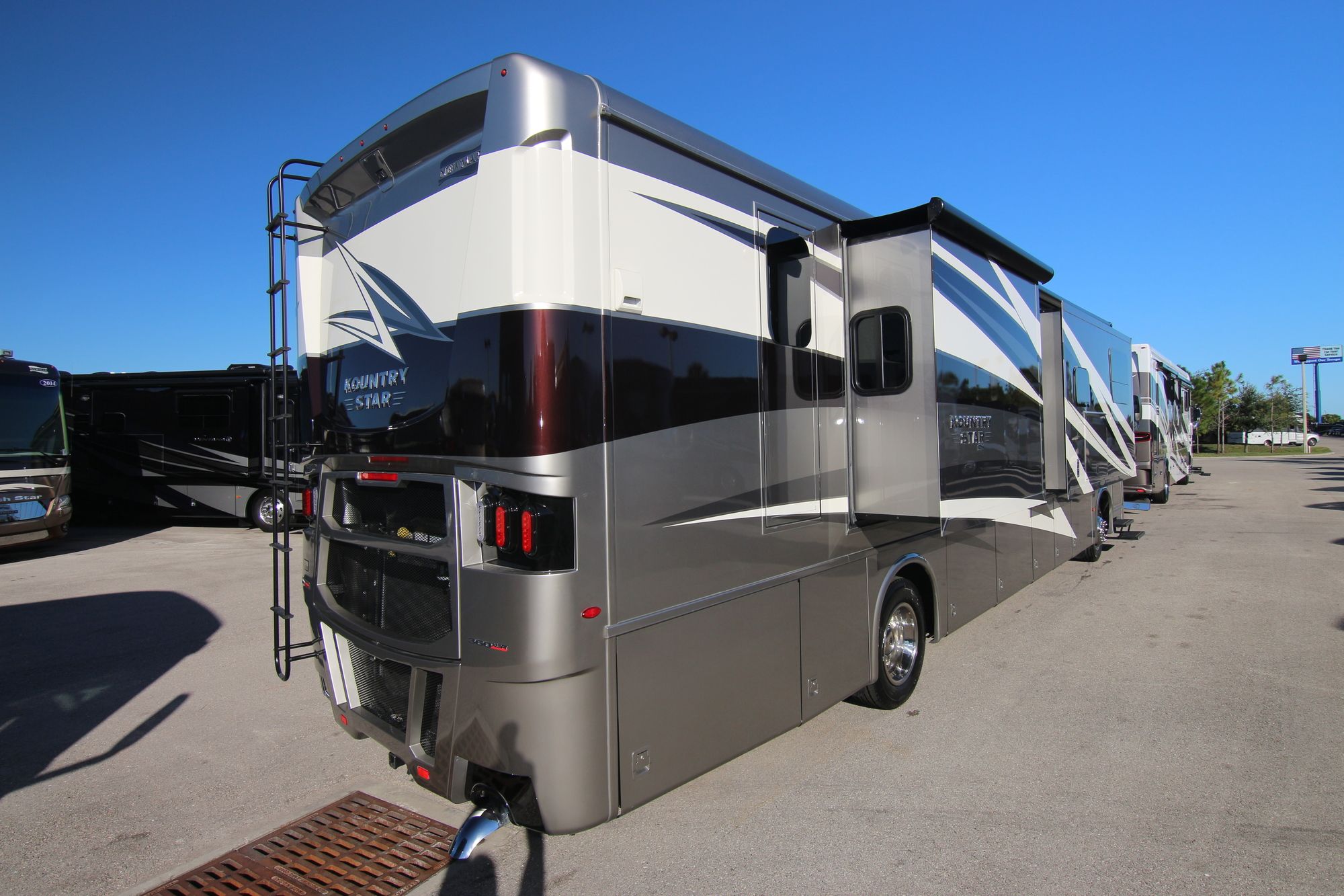 New 2020 Newmar Kountry Star 4037 Class A  For Sale