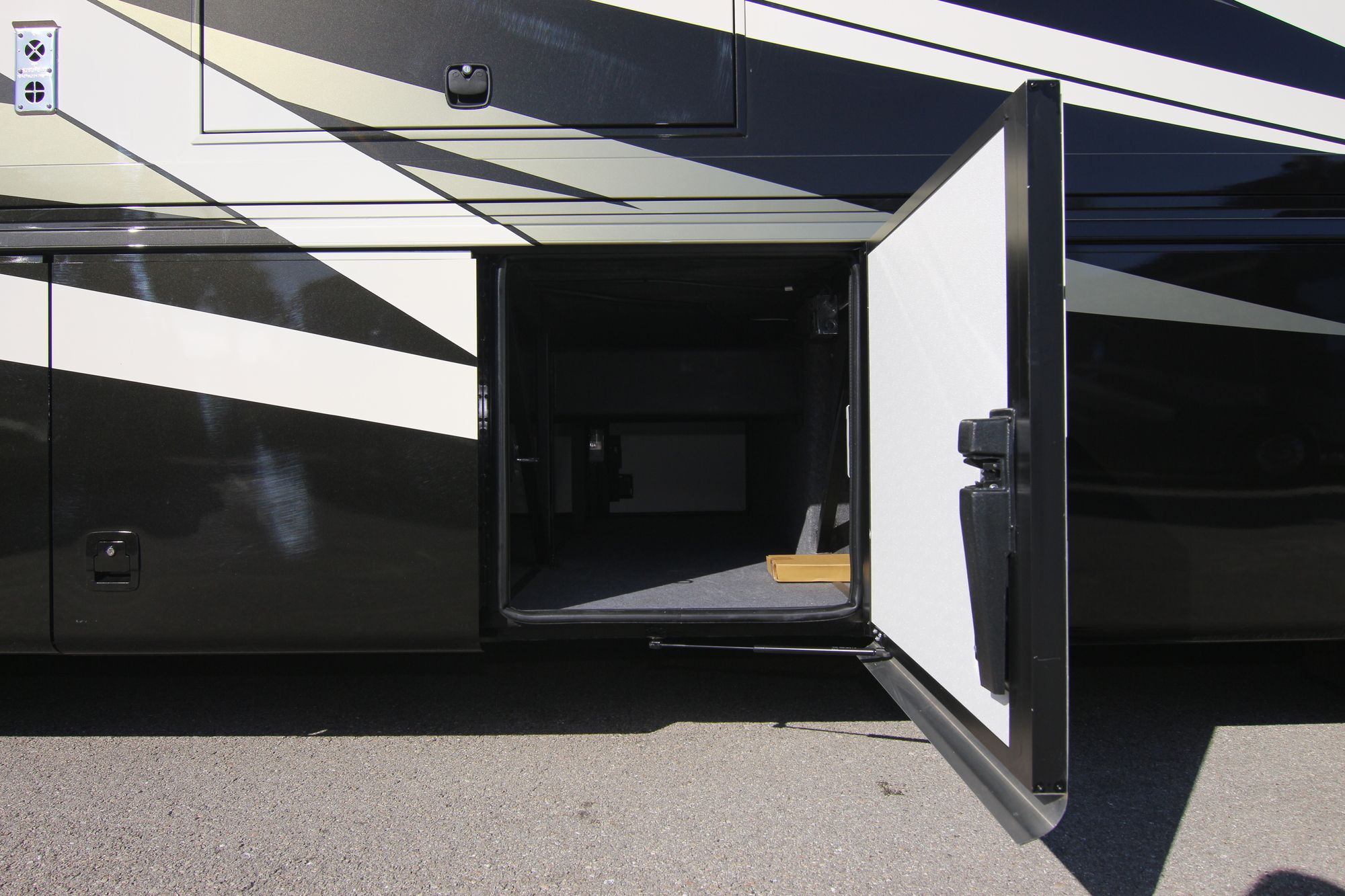 New 2020 Newmar Kountry Star 4045 Class A  For Sale