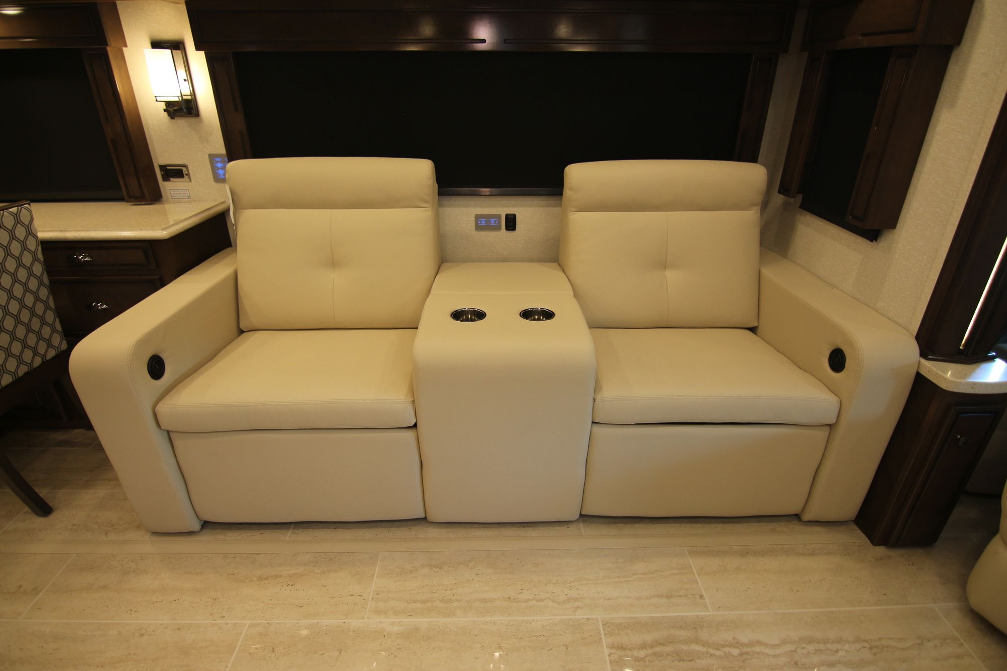 New 2020 Newmar Dutch Star 4081 Class A  For Sale