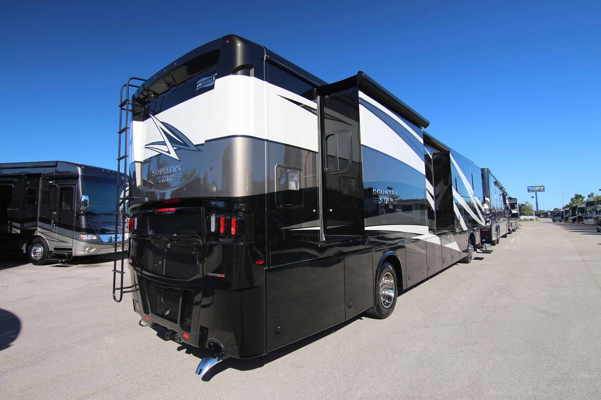 New 2020 Newmar Kountry Star 4045 Class A  For Sale