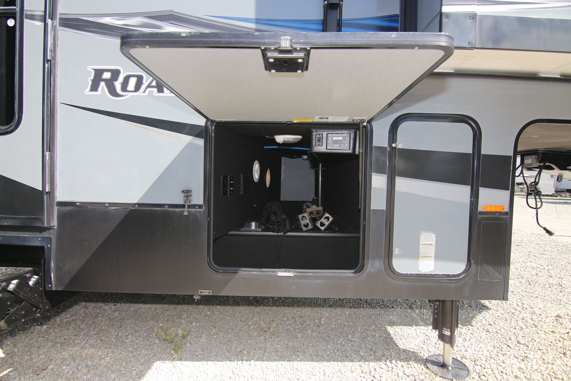 Used 2015 Heartland Rv Road Warrior 355 Fifth Wheel  For Sale