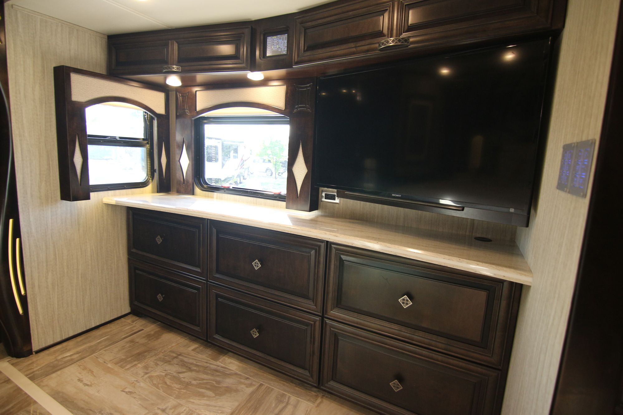 Used 2016 Newmar London Aire 4519 Class A  For Sale