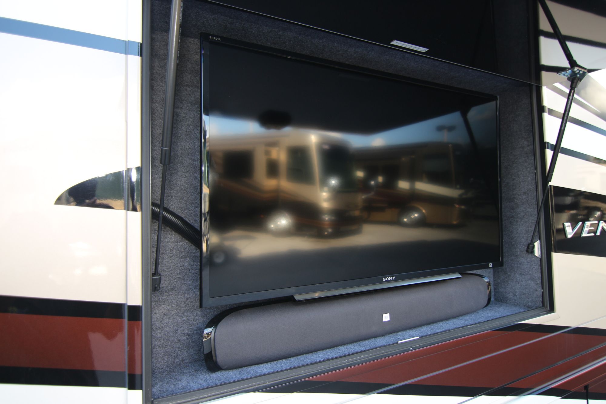 Used 2015 Newmar Ventana 4037 Class A  For Sale