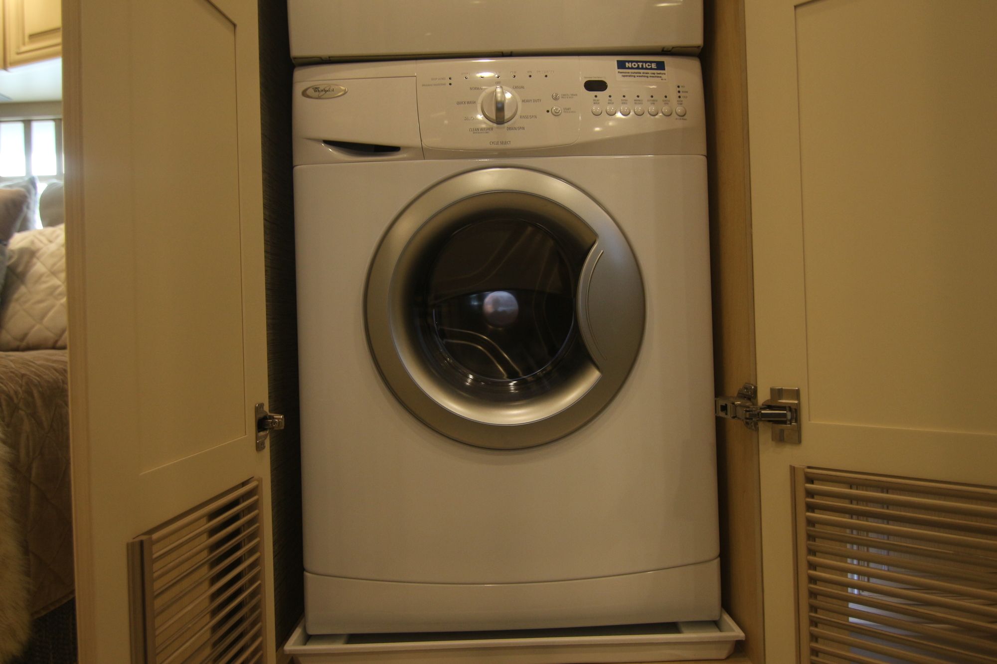 Used 2017 Newmar Essex 45433 Class A  For Sale