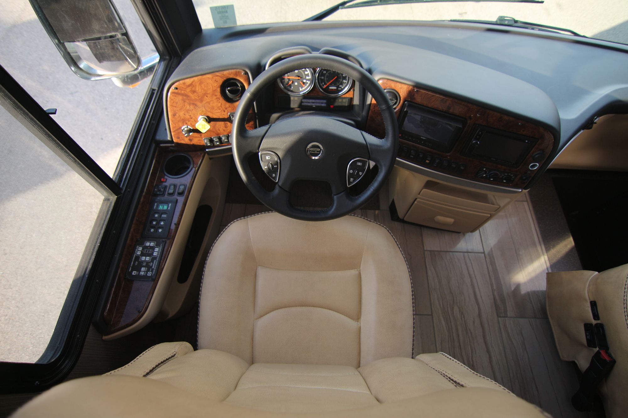 Used 2015 Newmar Ventana 4037 Class A  For Sale