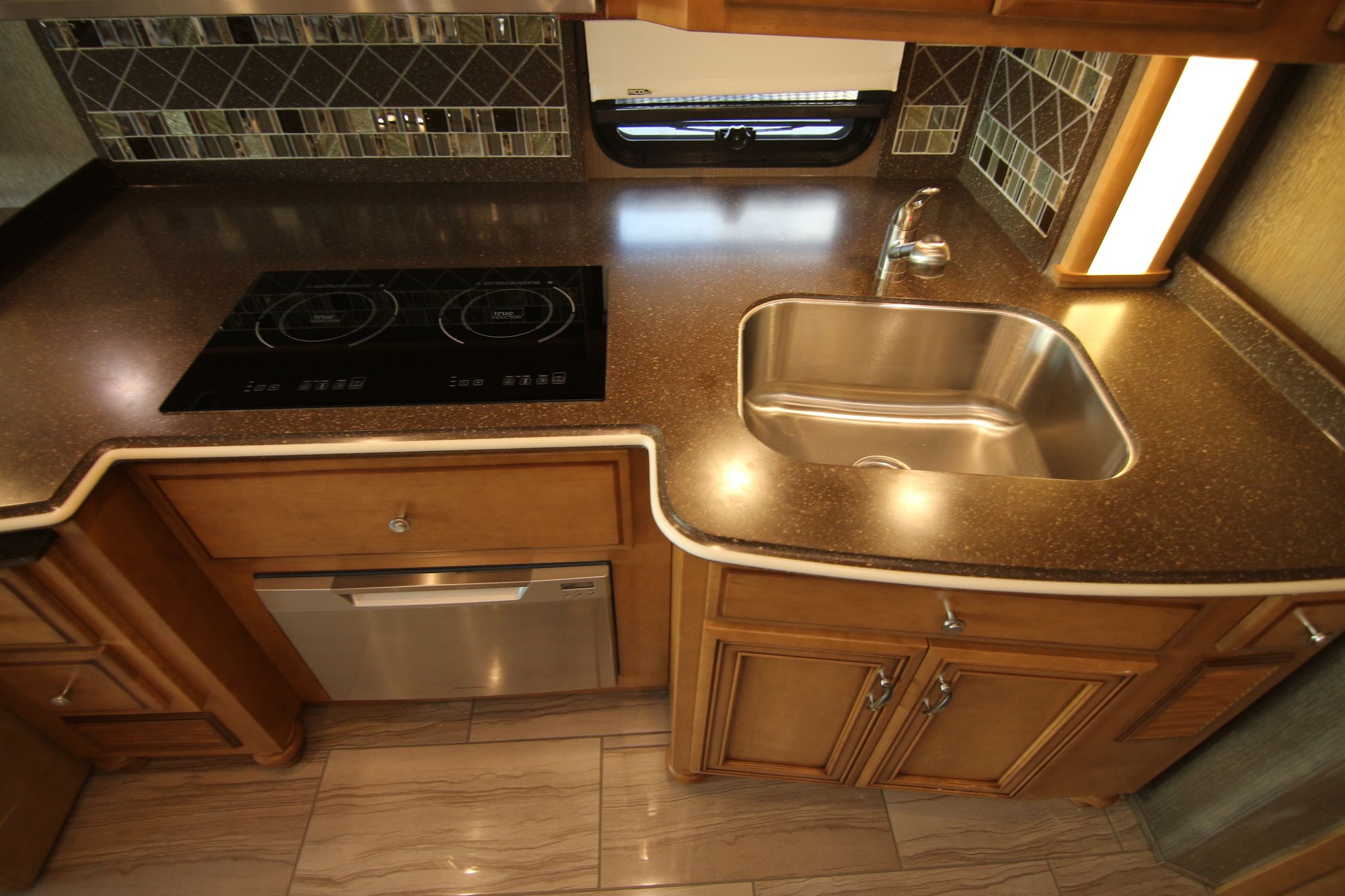 Used 2015 Newmar Ventana 4037 Class A  For Sale