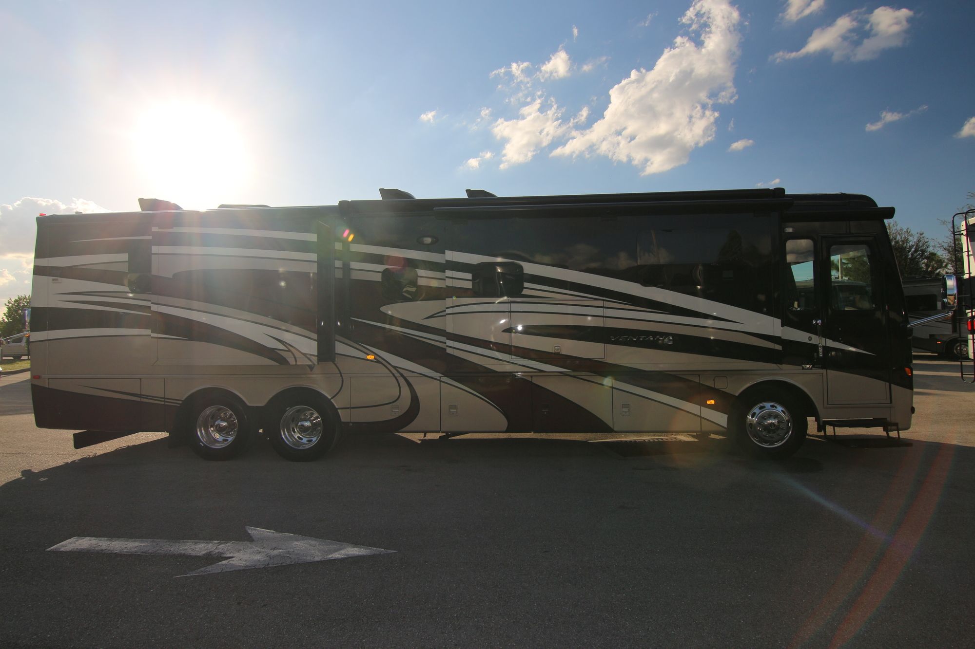 Used 2015 Newmar Ventana 4037 Class A  For Sale