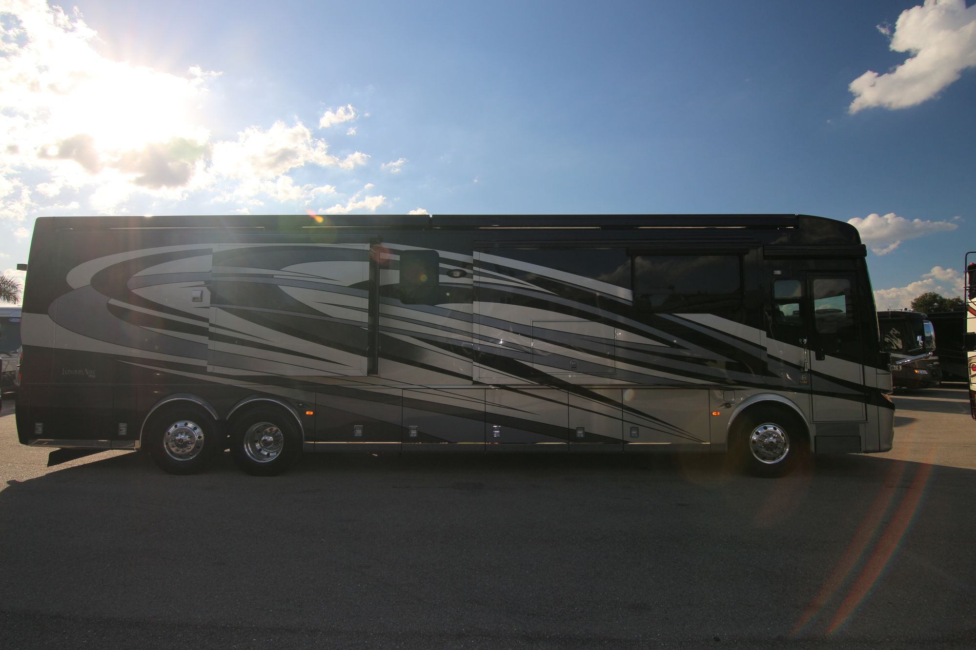 Used 2016 Newmar London Aire 4519 Class A  For Sale