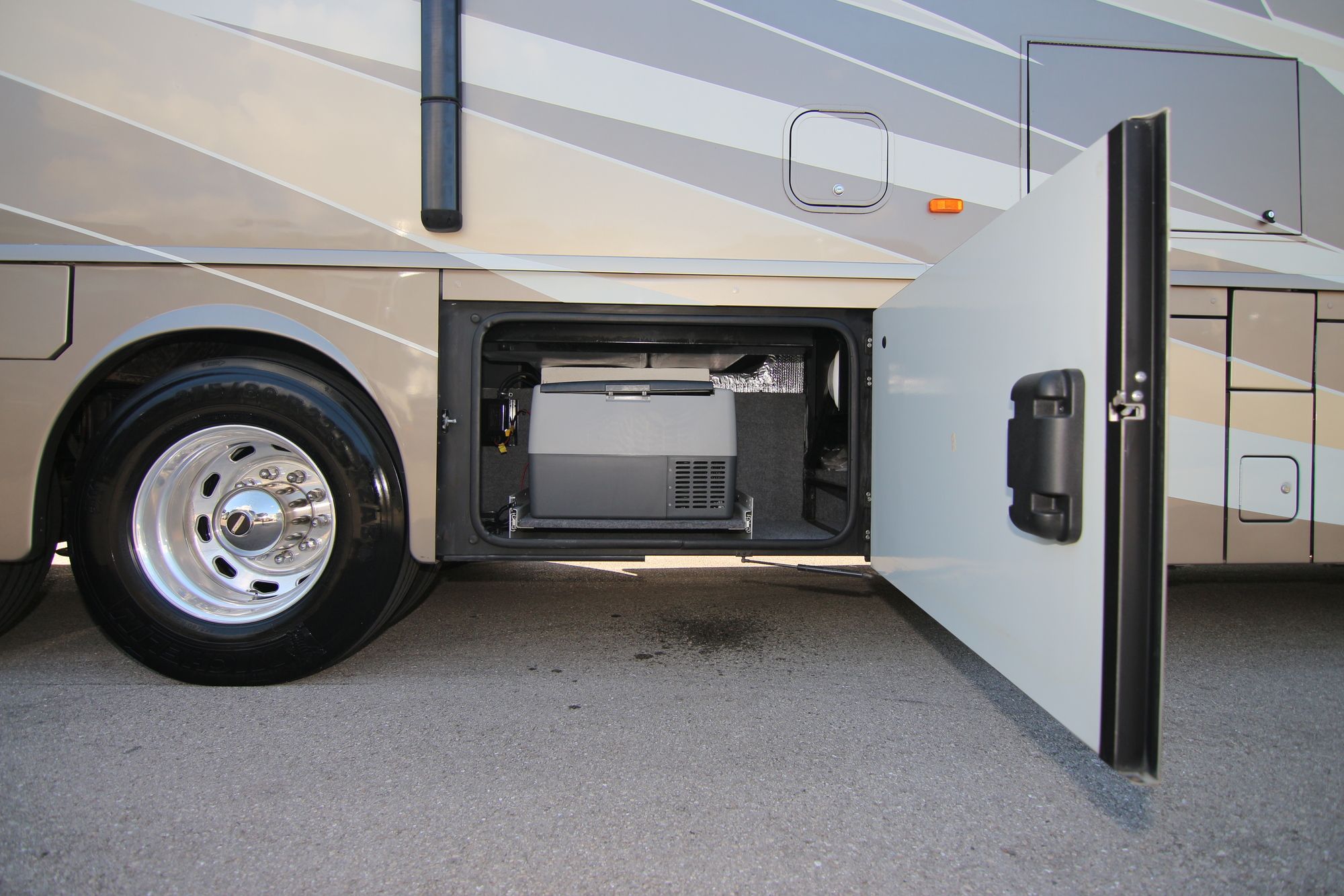 Used 2015 Winnebago Journey 42E Class A  For Sale