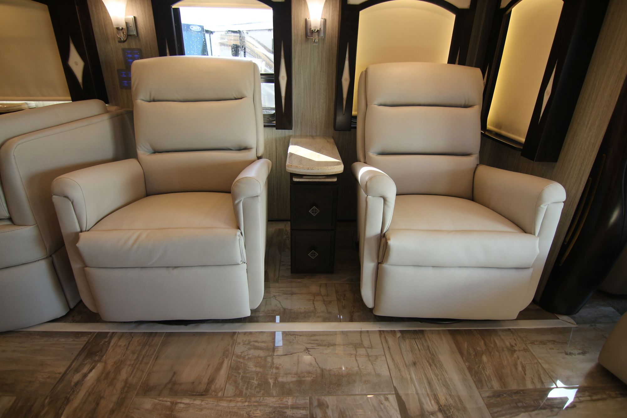 Used 2016 Newmar London Aire 4519 Class A  For Sale