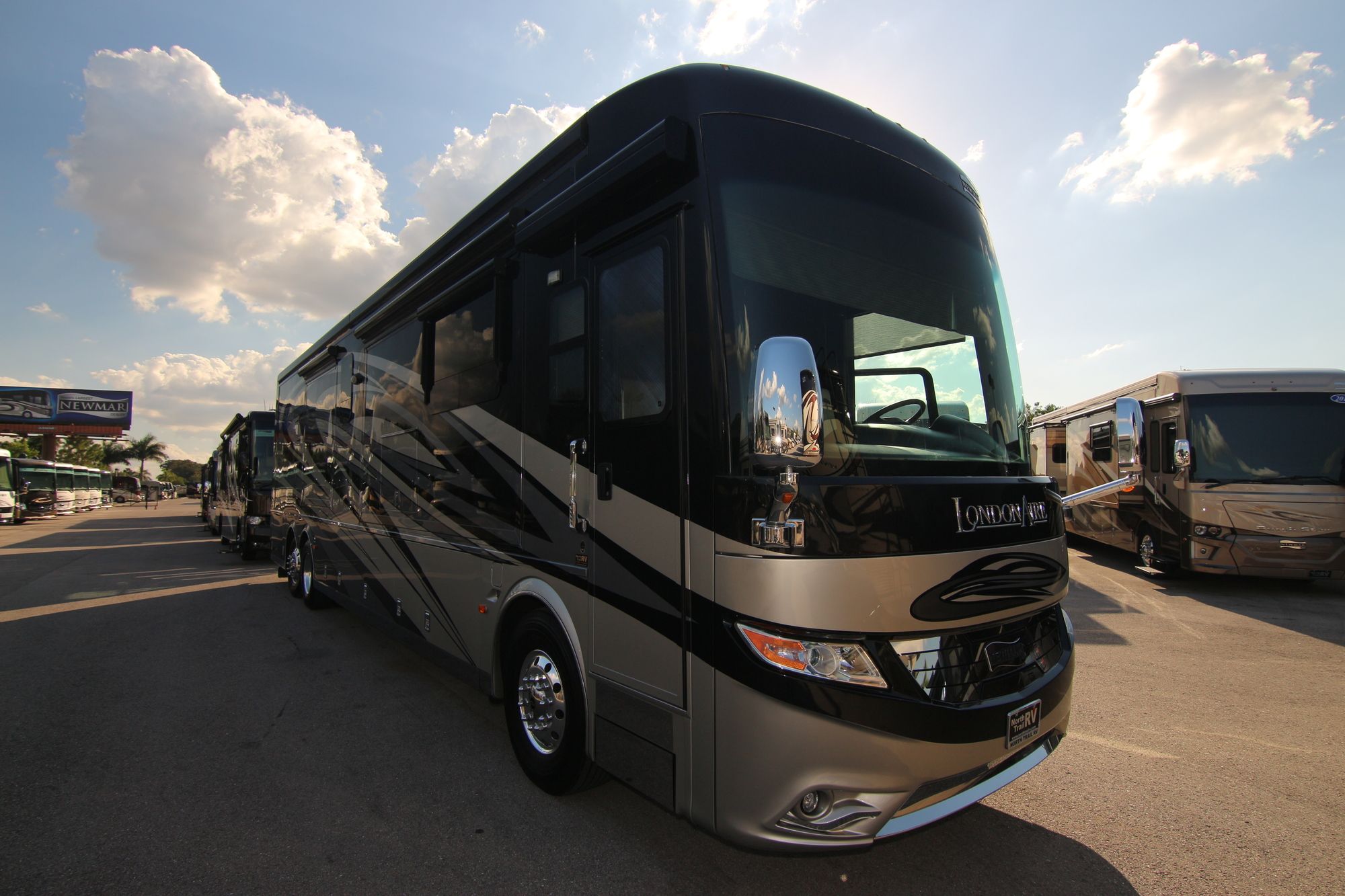 Used 2016 Newmar London Aire 4519 Class A  For Sale