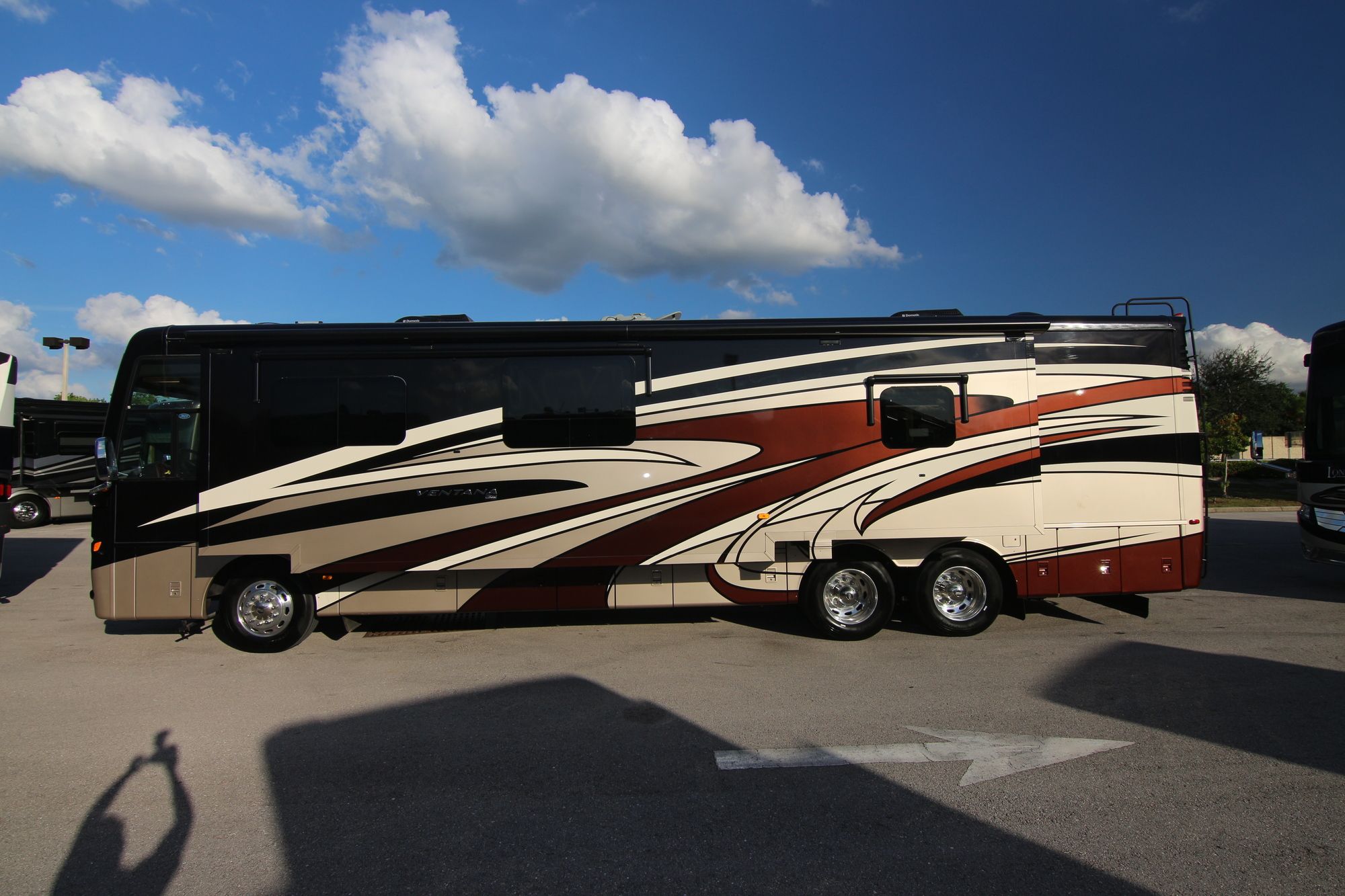 Used 2015 Newmar Ventana 4037 Class A  For Sale