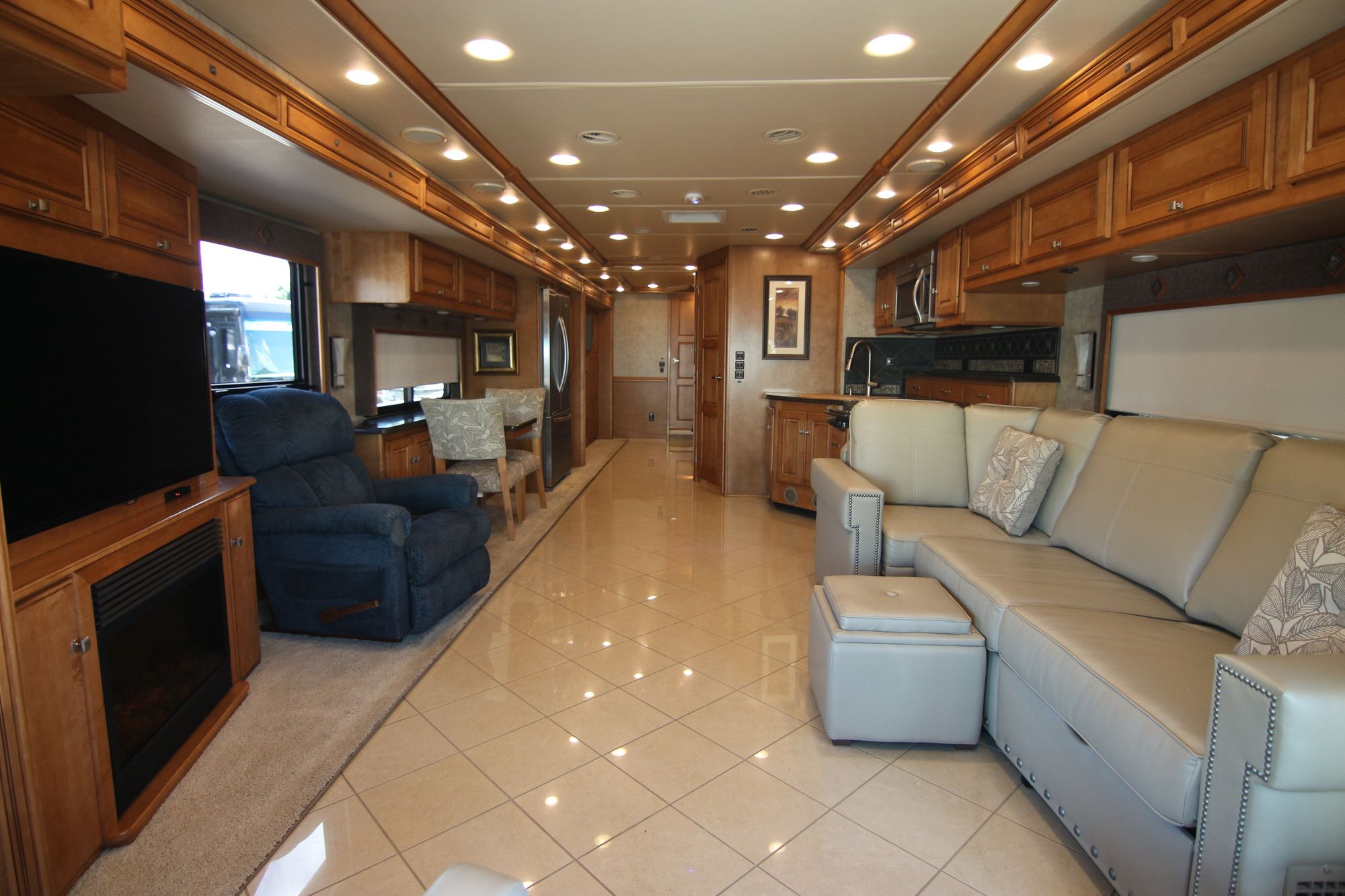 Used 2015 Winnebago Journey 42E Class A  For Sale