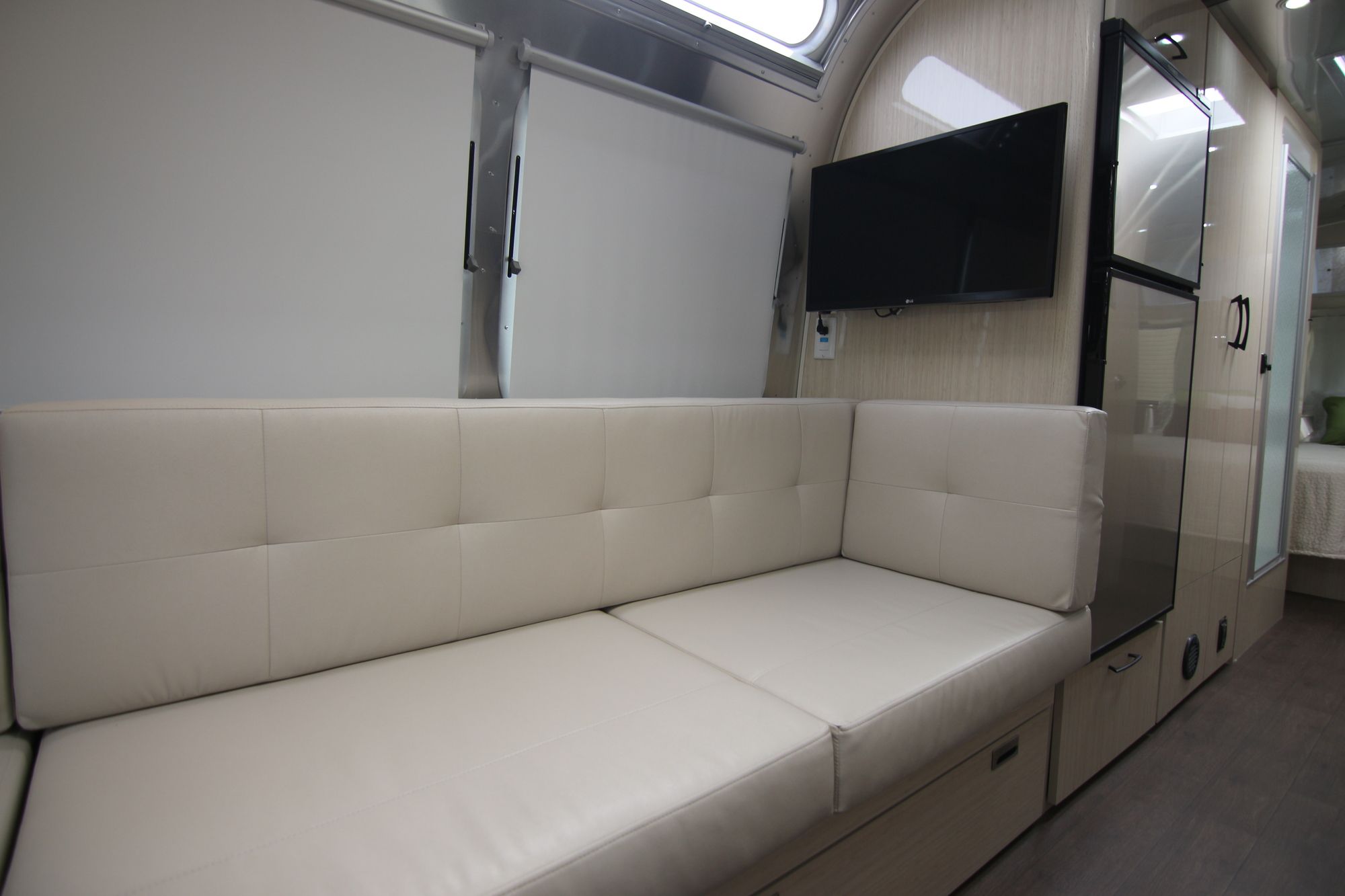 New 2020 Airstream Intl Serenity 27FB Travel Trailer  For Sale