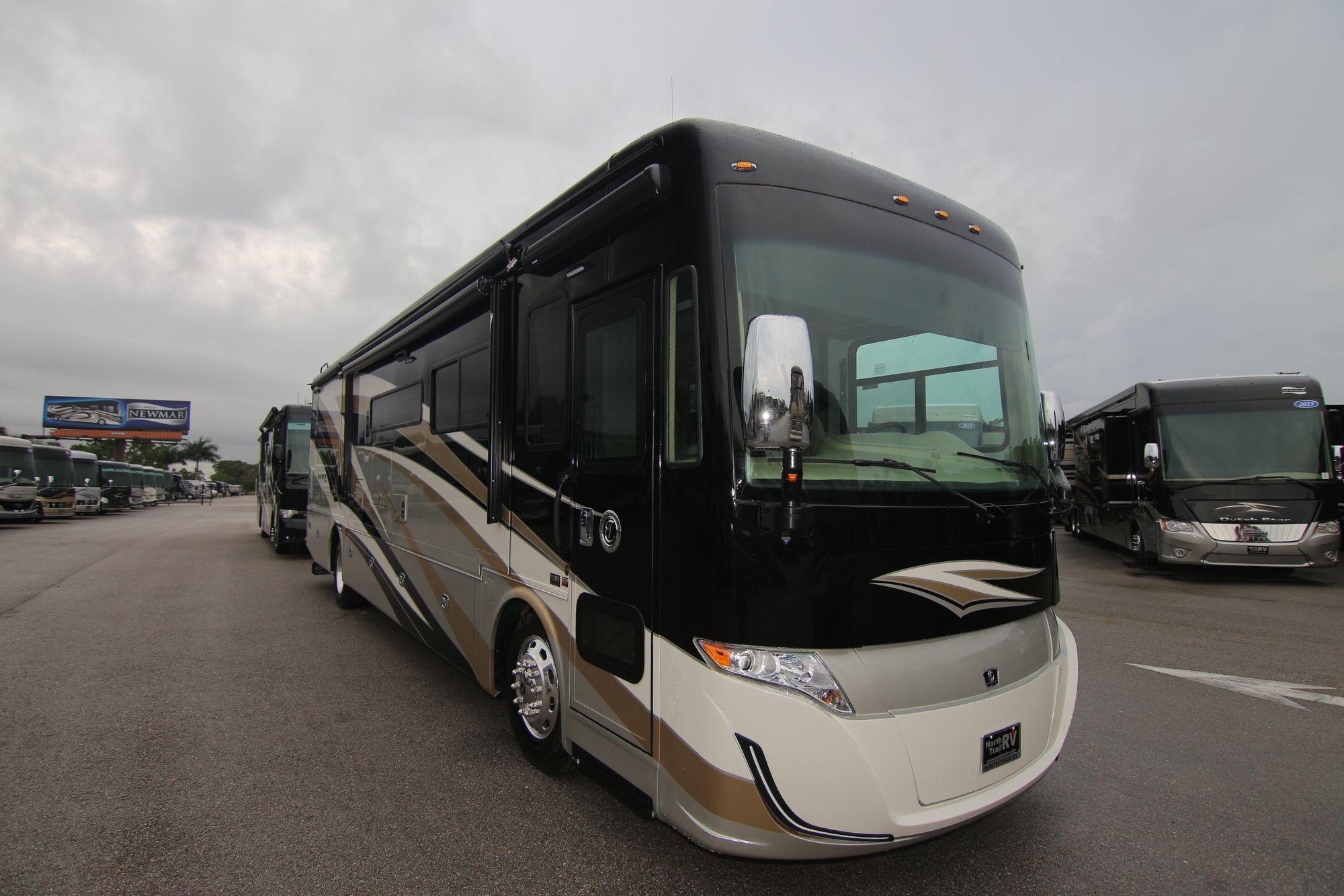 New 2020 Tiffin Motor Homes Allegro Red 37PA Class A  For Sale