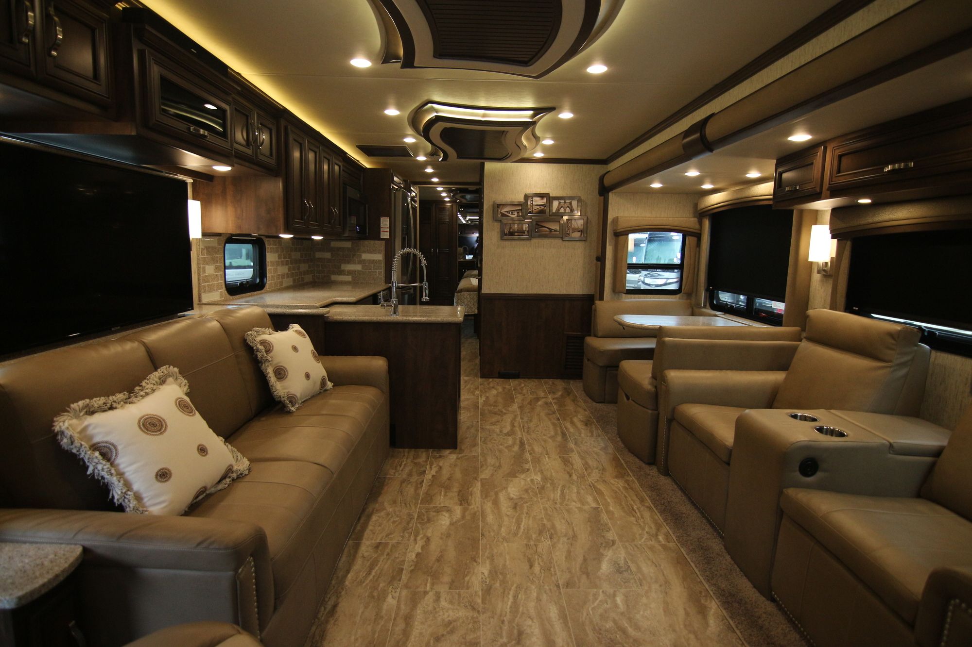 New 2020 Newmar Kountry Star 3717 Class A  For Sale