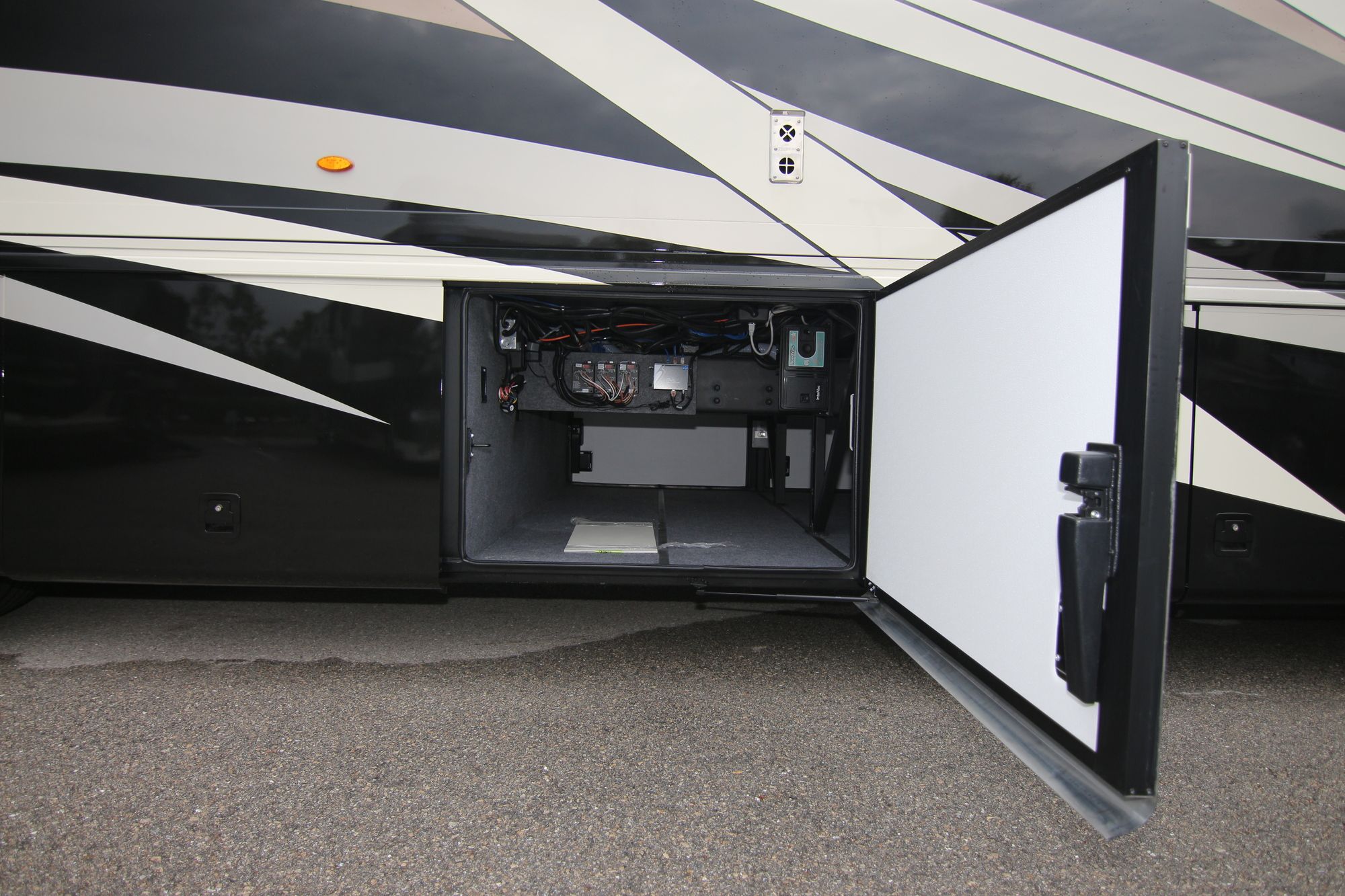 New 2020 Newmar Kountry Star 3717 Class A  For Sale