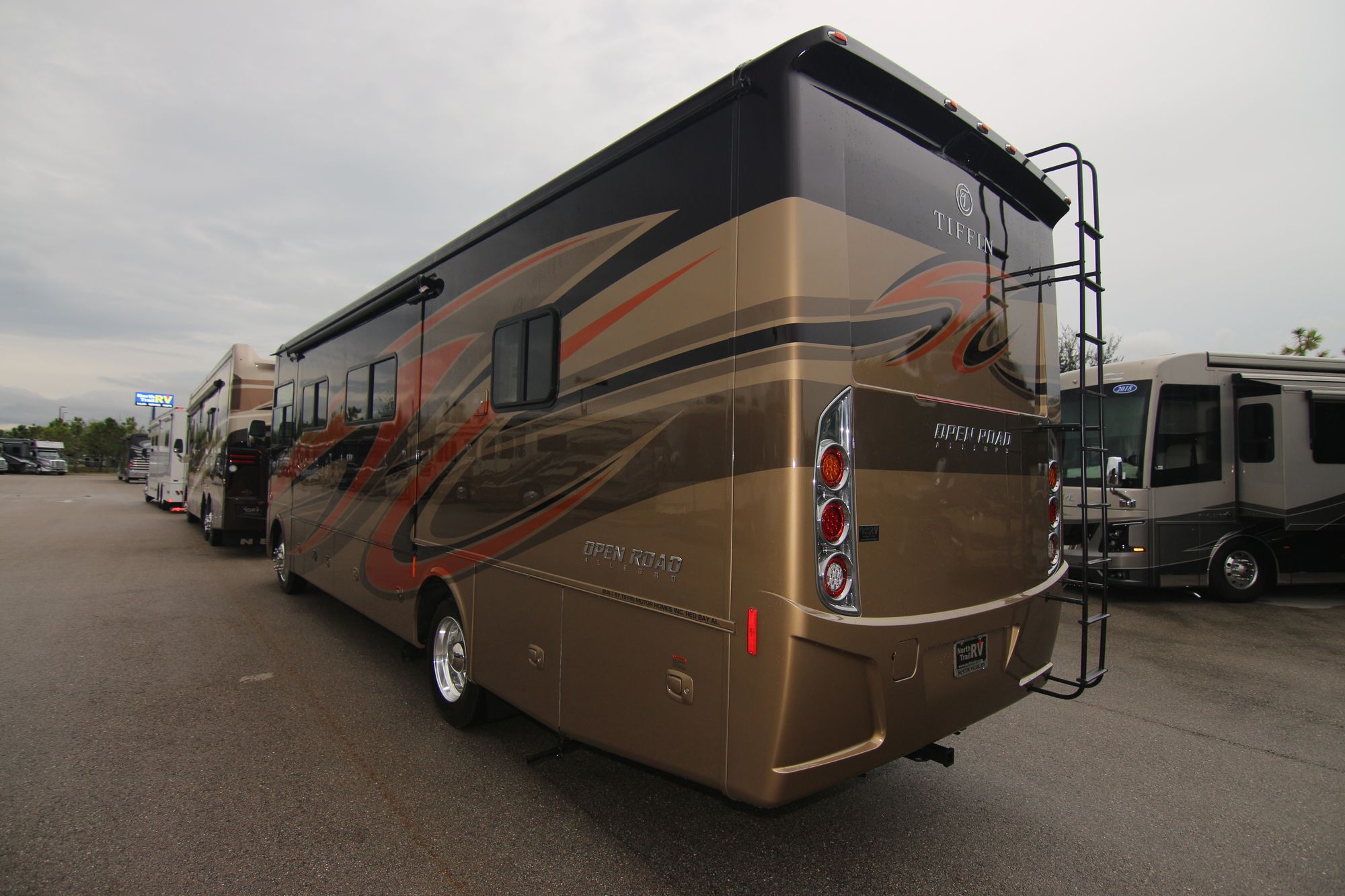 New 2020 Tiffin Motor Homes Allegro 32SA Class A  For Sale