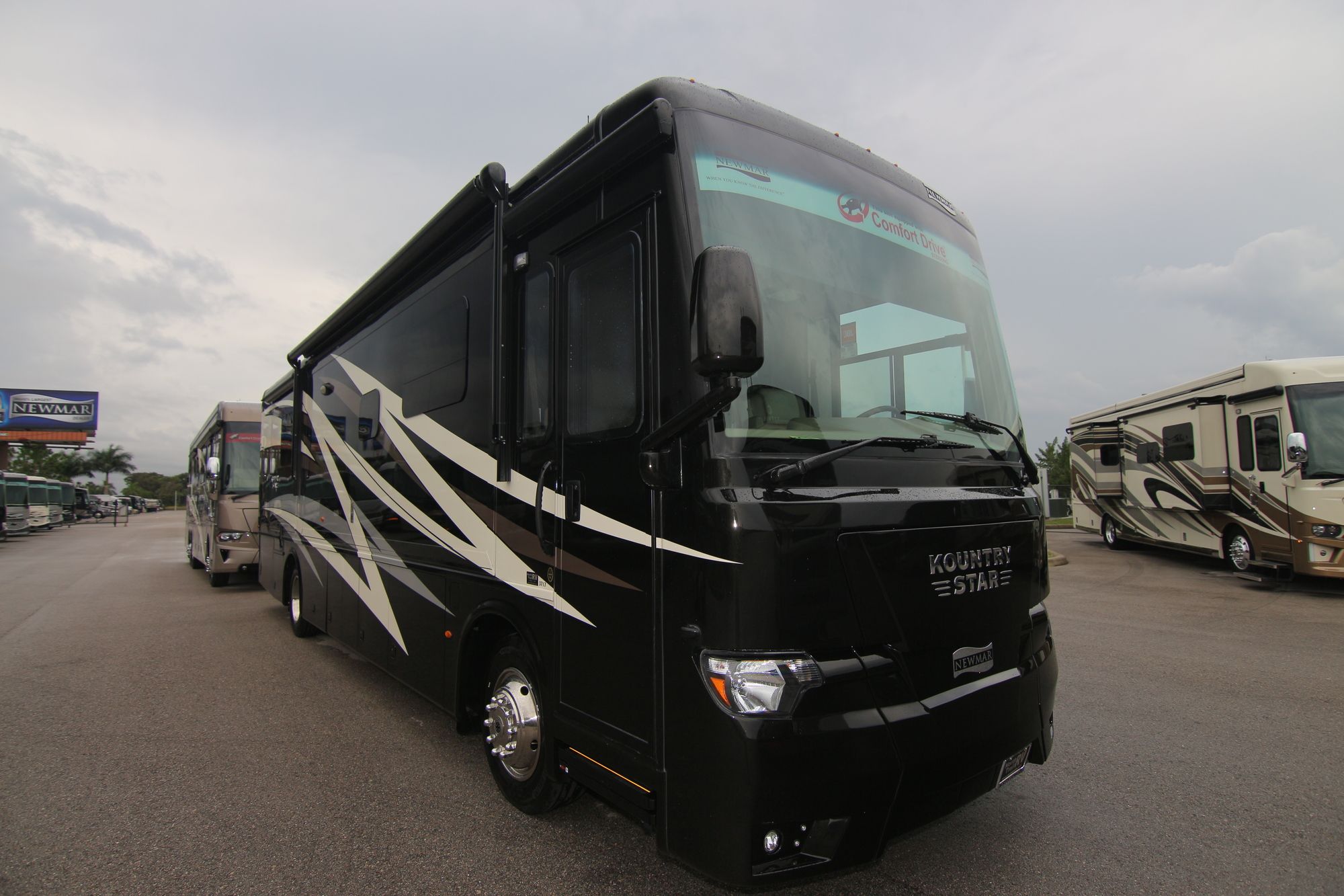 New 2020 Newmar Kountry Star 3717 Class A  For Sale