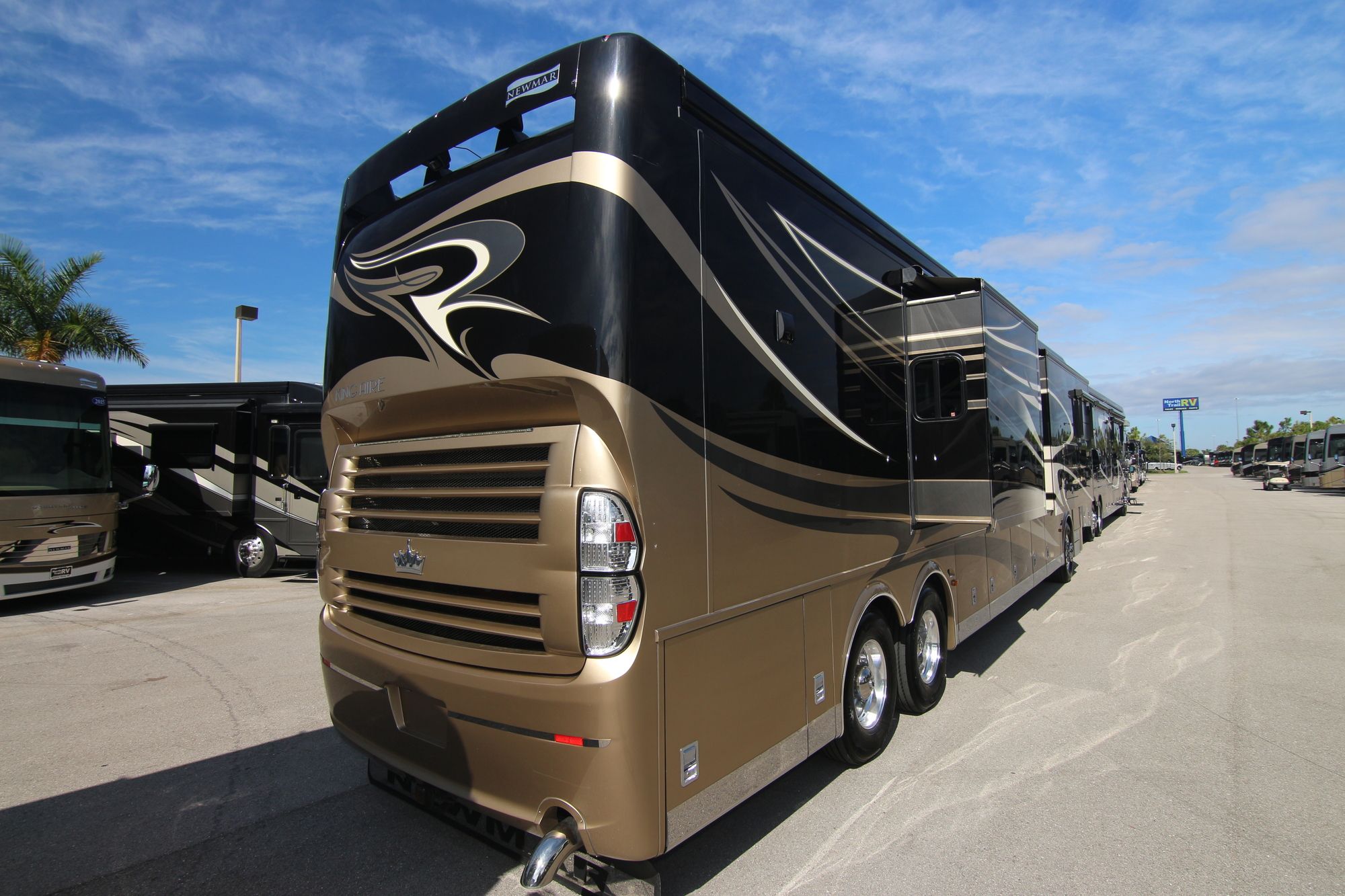 Used 2014 Newmar King Aire 4593 Class A  For Sale