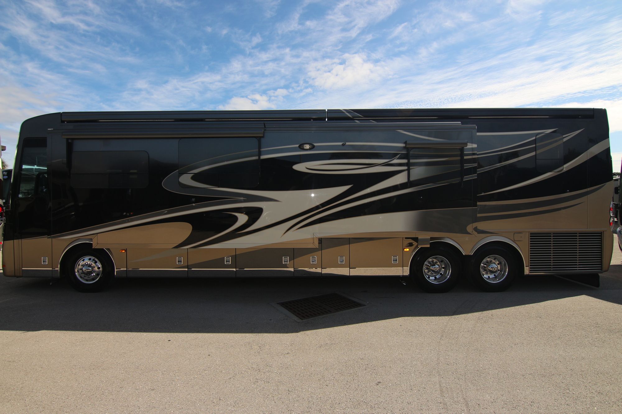 Used 2014 Newmar King Aire 4593 Class A  For Sale