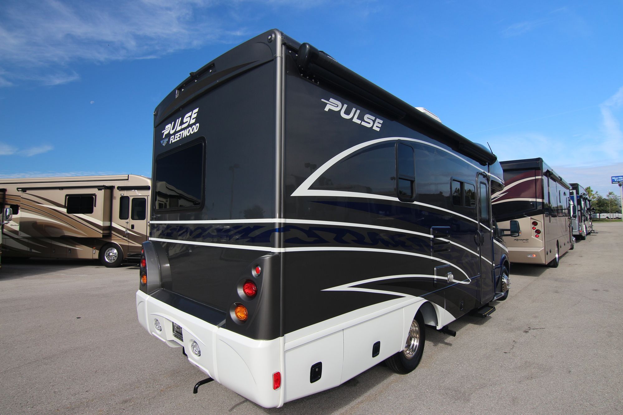 Used 2019 Fleetwood Pulse 24B Class C  For Sale