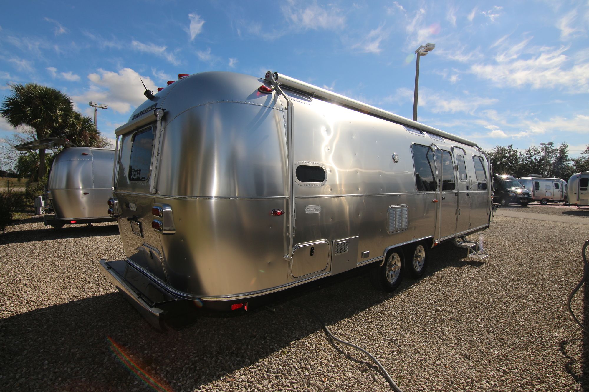 New 2020 Airstream Flying Cloud 30FB Travel Trailer  For Sale