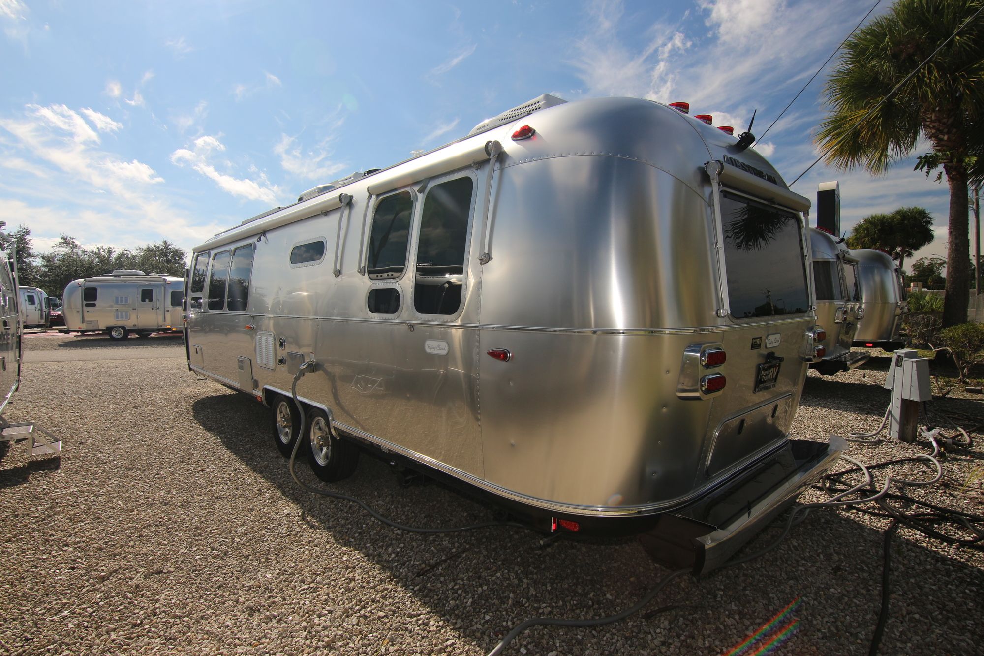 New 2020 Airstream Flying Cloud 30RB Travel Trailer  For Sale