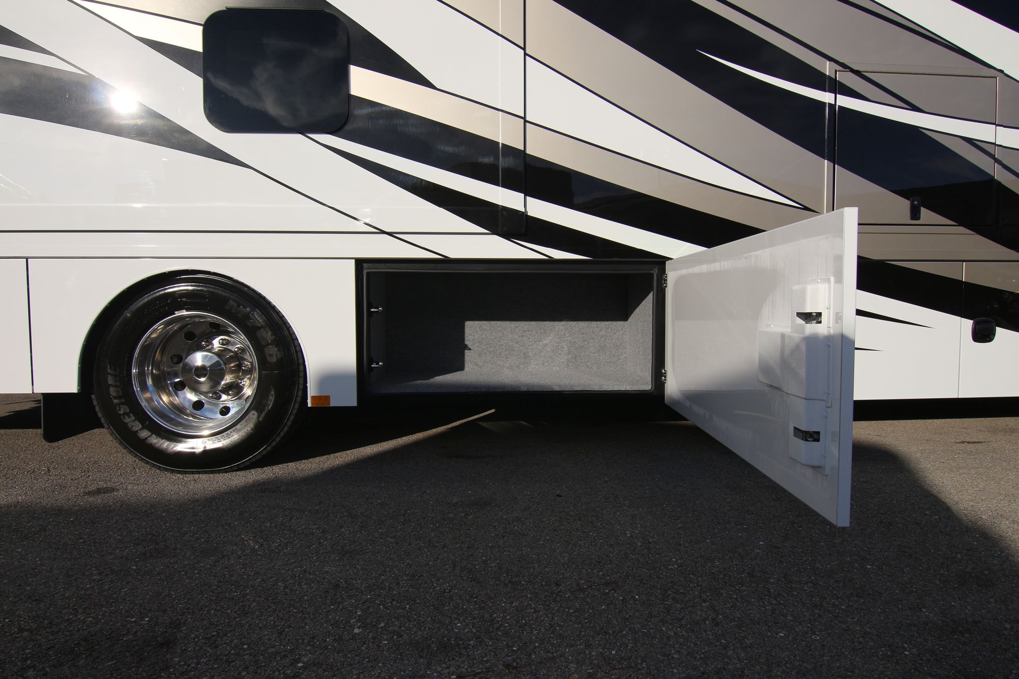 New 2020 Renegade Rv Verona 40VBH Super C  For Sale