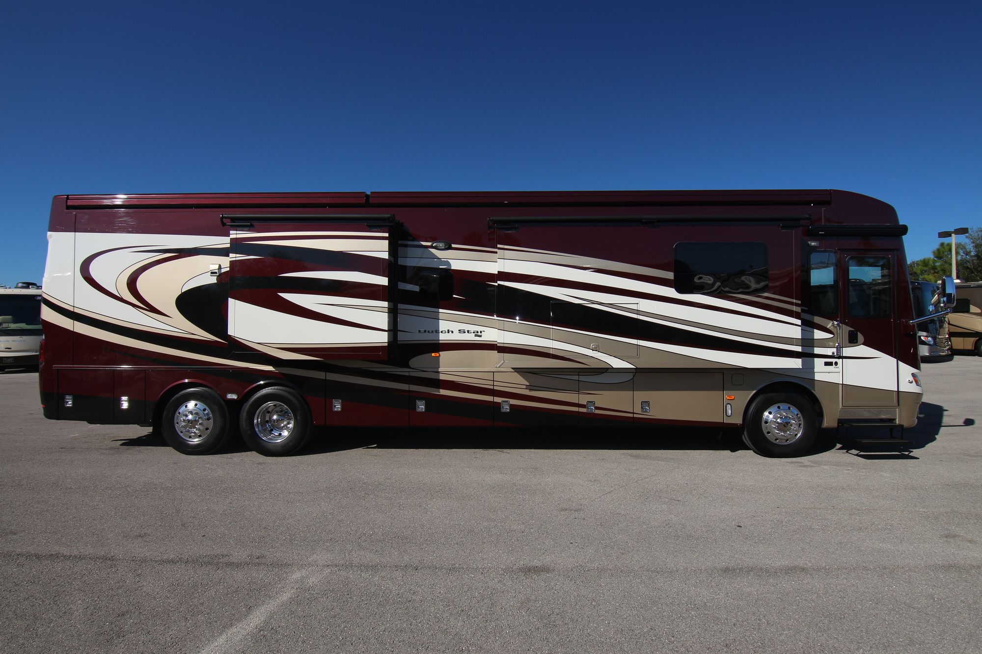 Used 2016 Newmar Dutch Star 4369 Class A  For Sale