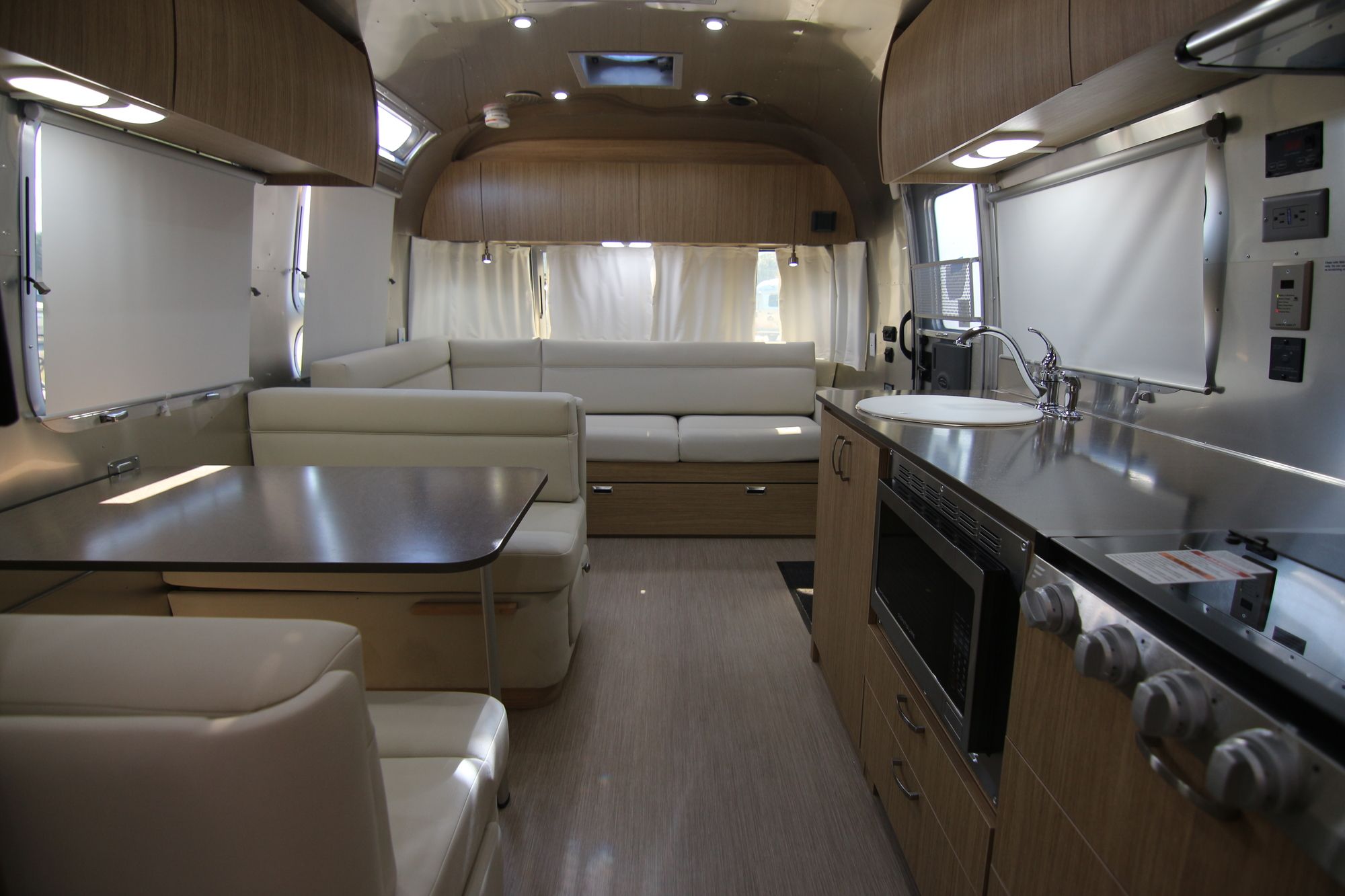 New 2020 Airstream Flying Cloud 30RB Travel Trailer  For Sale