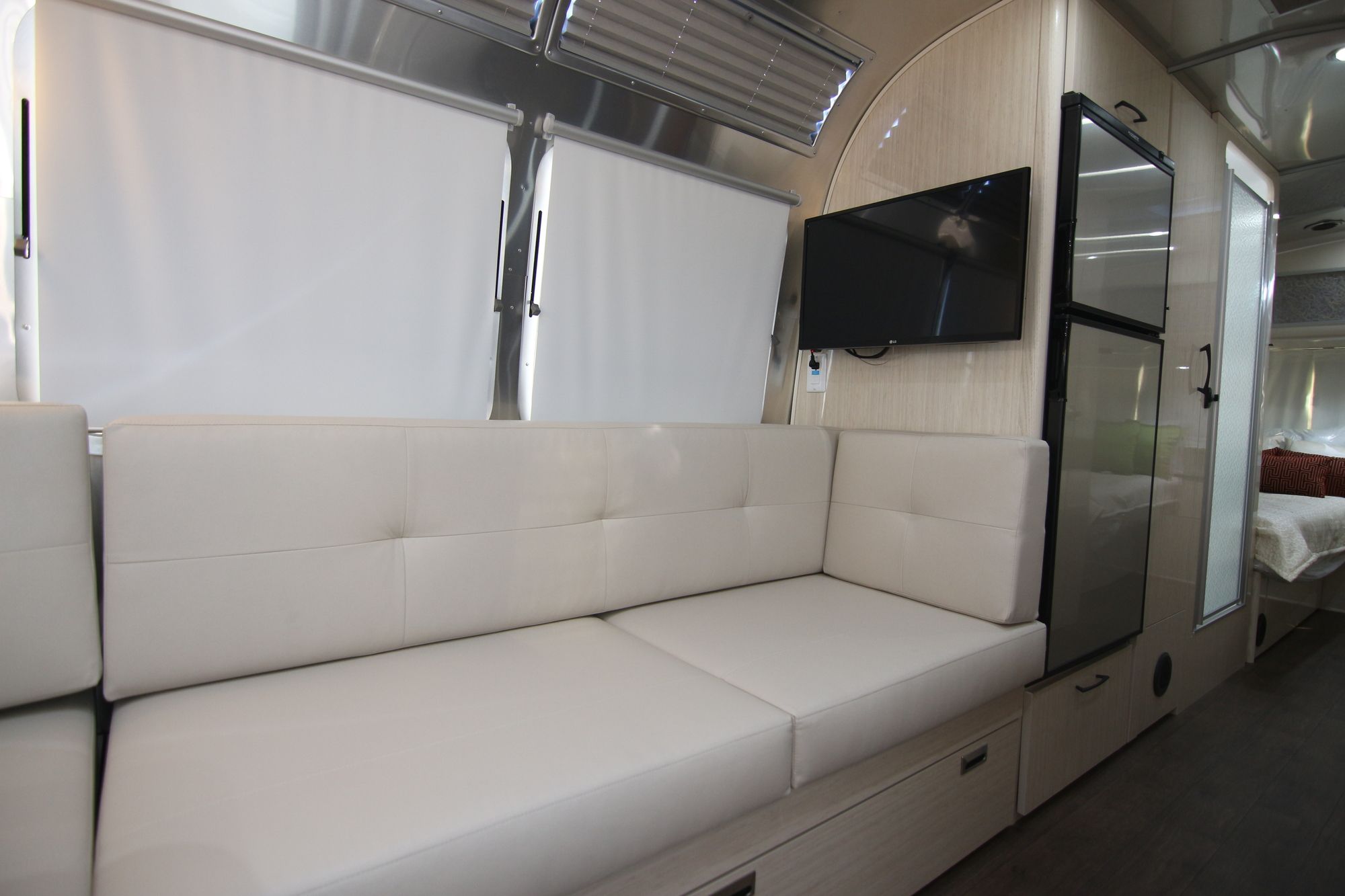 New 2020 Airstream Intl Serenity 25FB Travel Trailer  For Sale