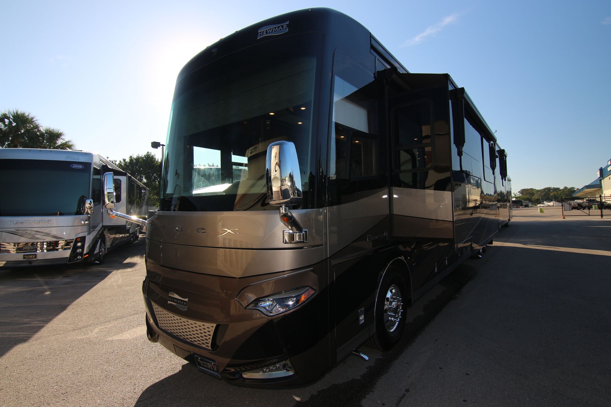 Used 2018 Newmar Essex 4531 Class A  For Sale