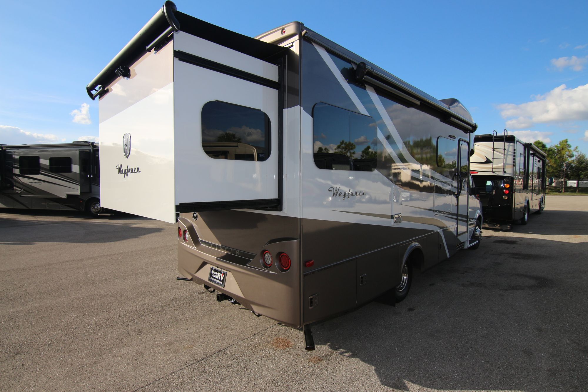 Used 2019 Tiffin Motor Homes Wayfarer 24BW Class B  For Sale