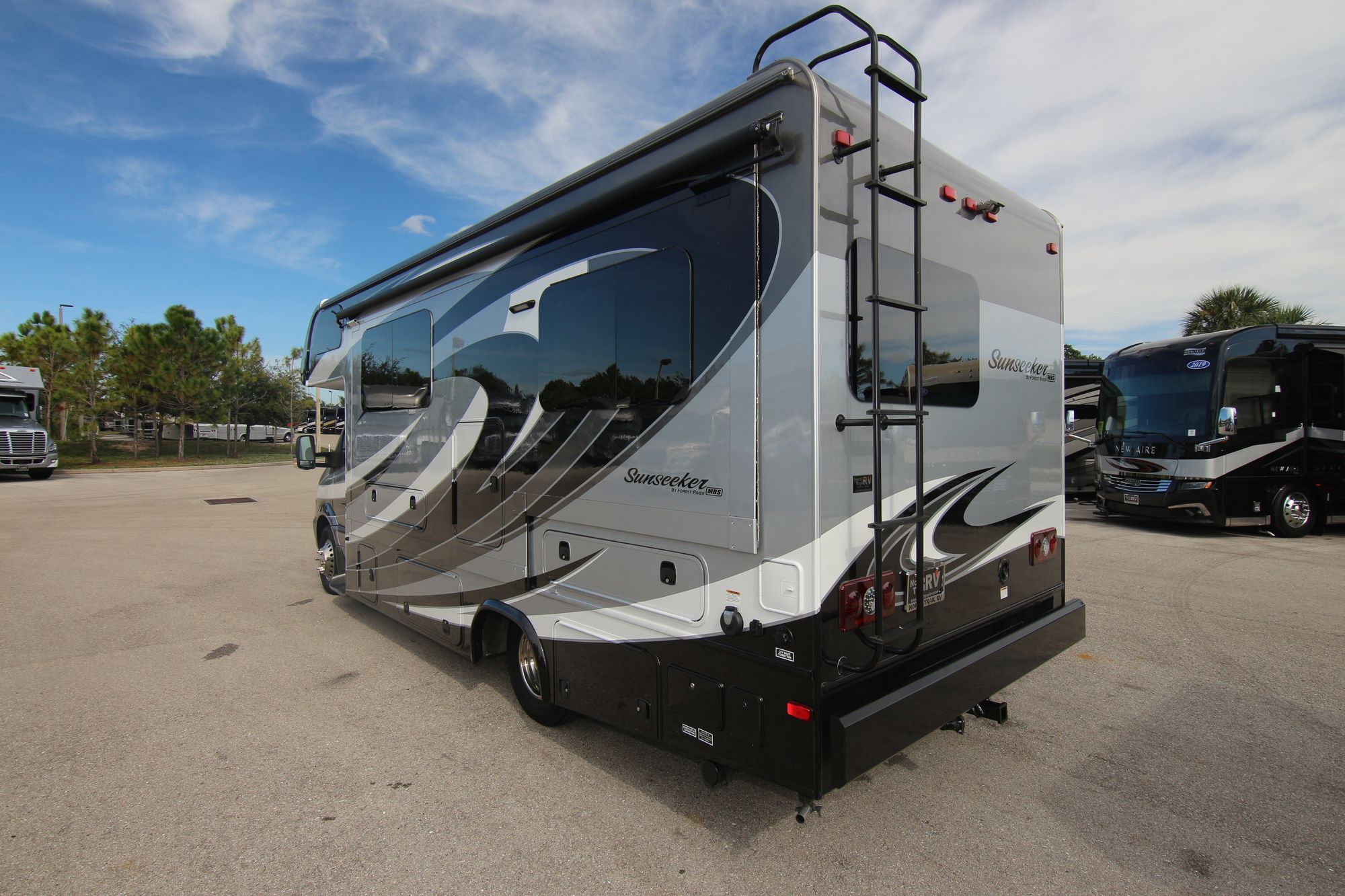 Used 2016 Forest River Sunseeker 2400W Class C  For Sale