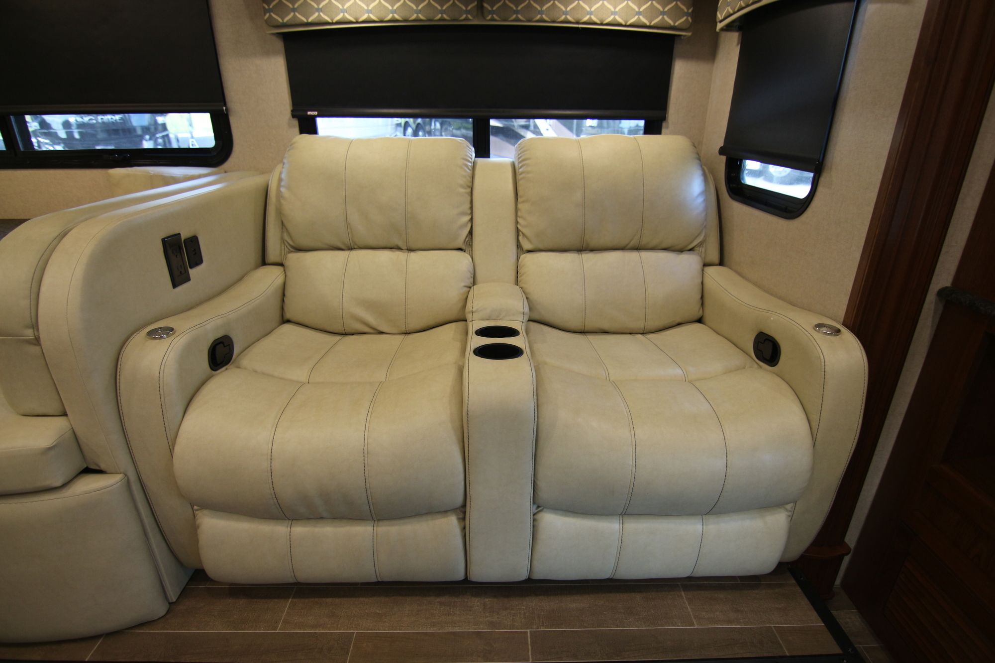 Used 2019 Dynamax Isata 5 30FWD4X4 Class C  For Sale