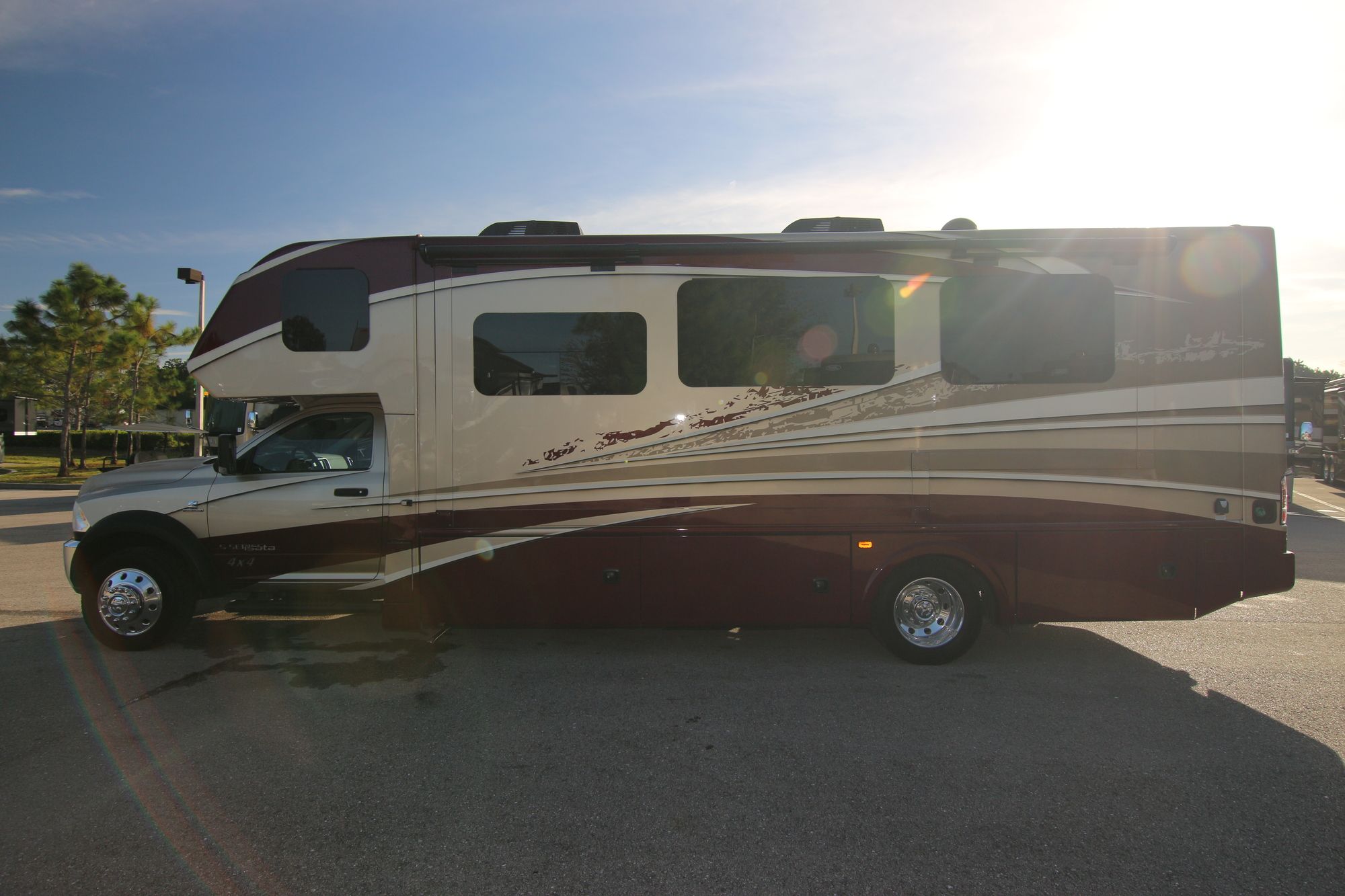 Used 2019 Dynamax Isata 5 30FWD4X4 Class C  For Sale