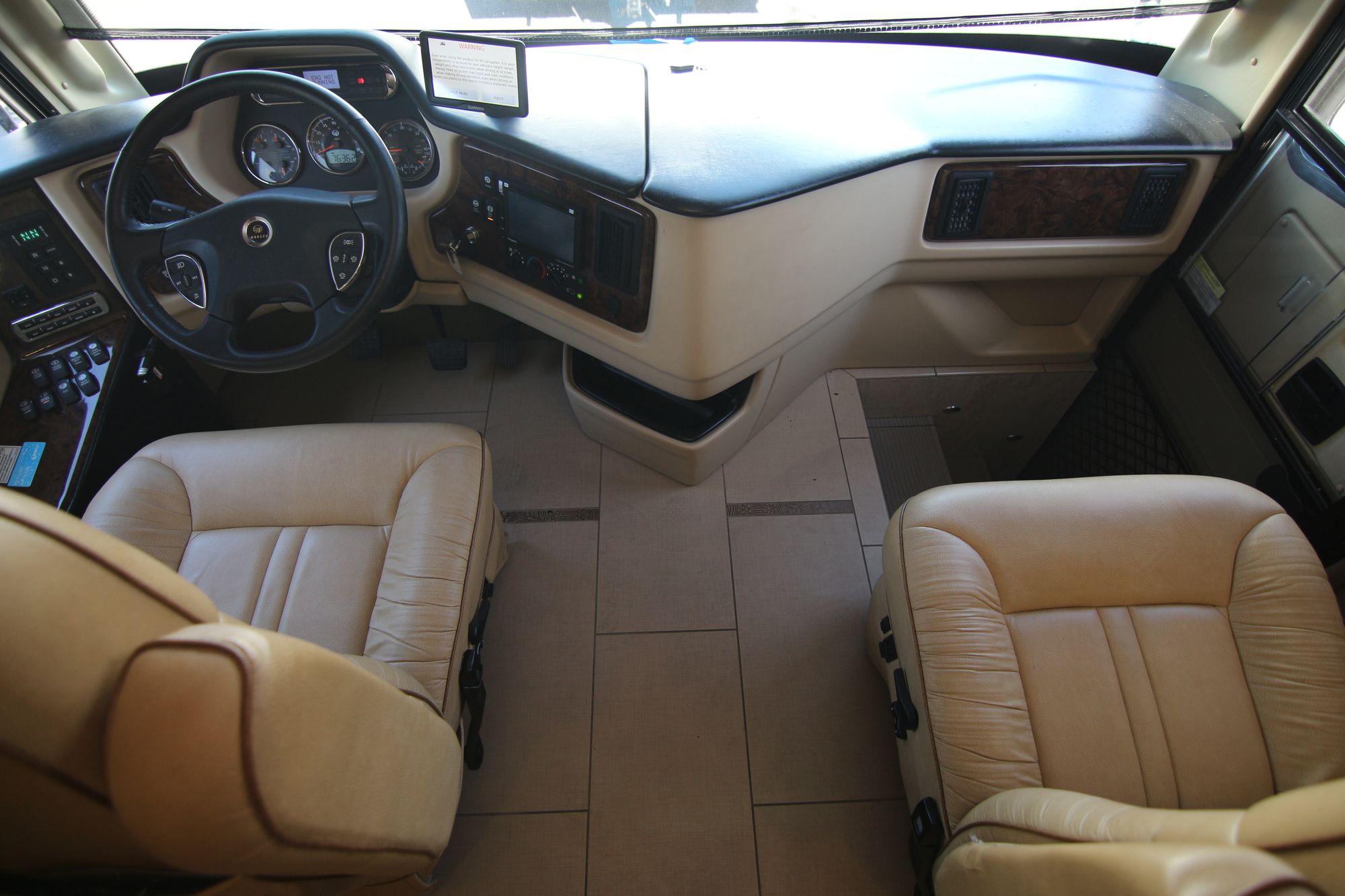 Used 2013 Monaco Knight 40DFT Class A  For Sale