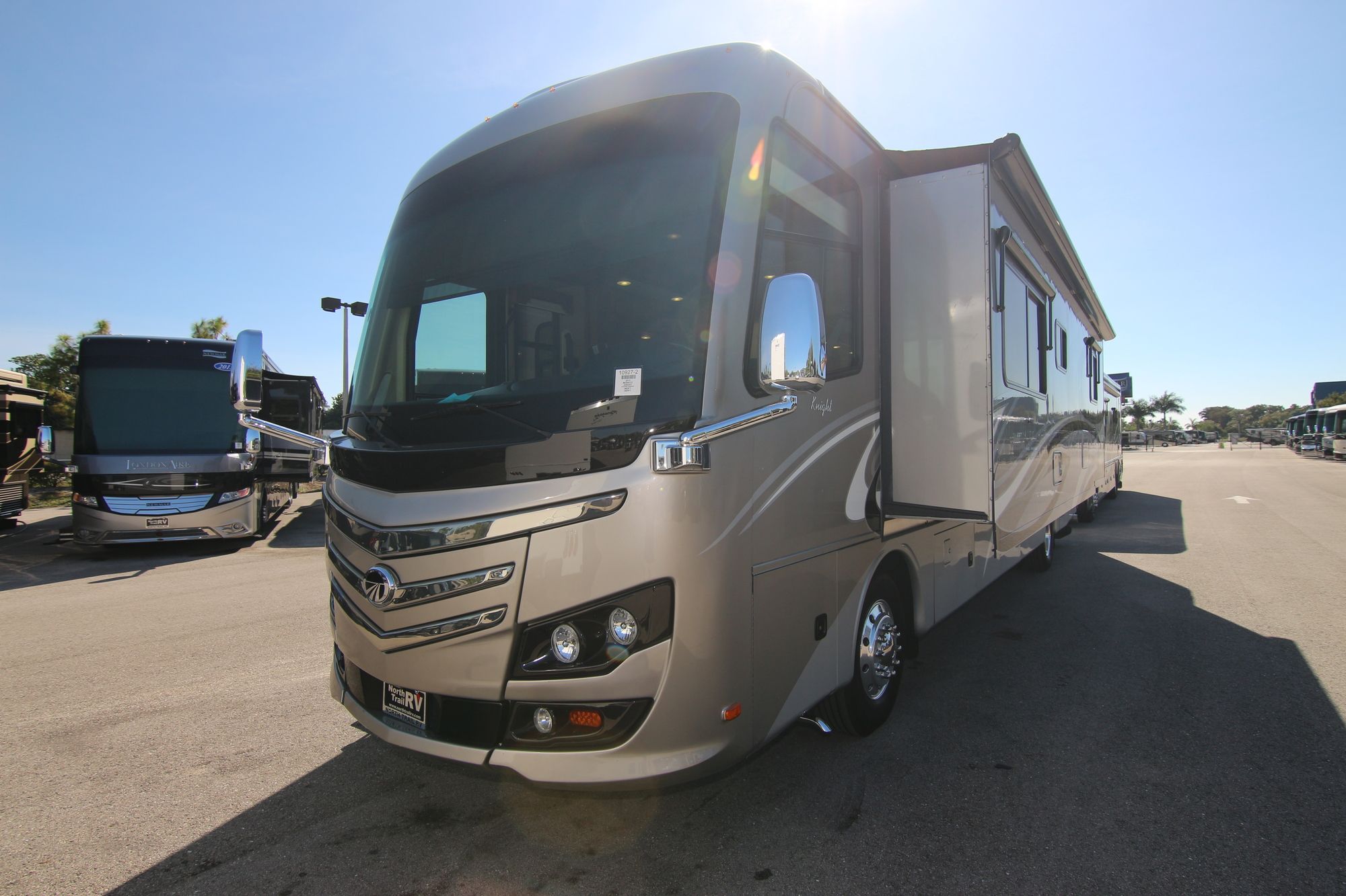 Used 2013 Monaco Knight 40DFT Class A  For Sale