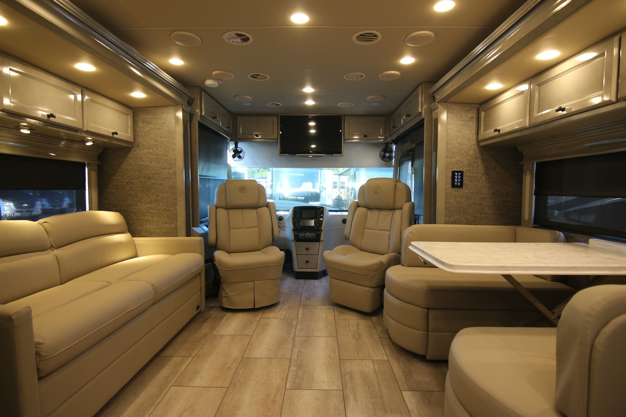 New 2020 Tiffin Motor Homes Breeze 33BR Class A  For Sale