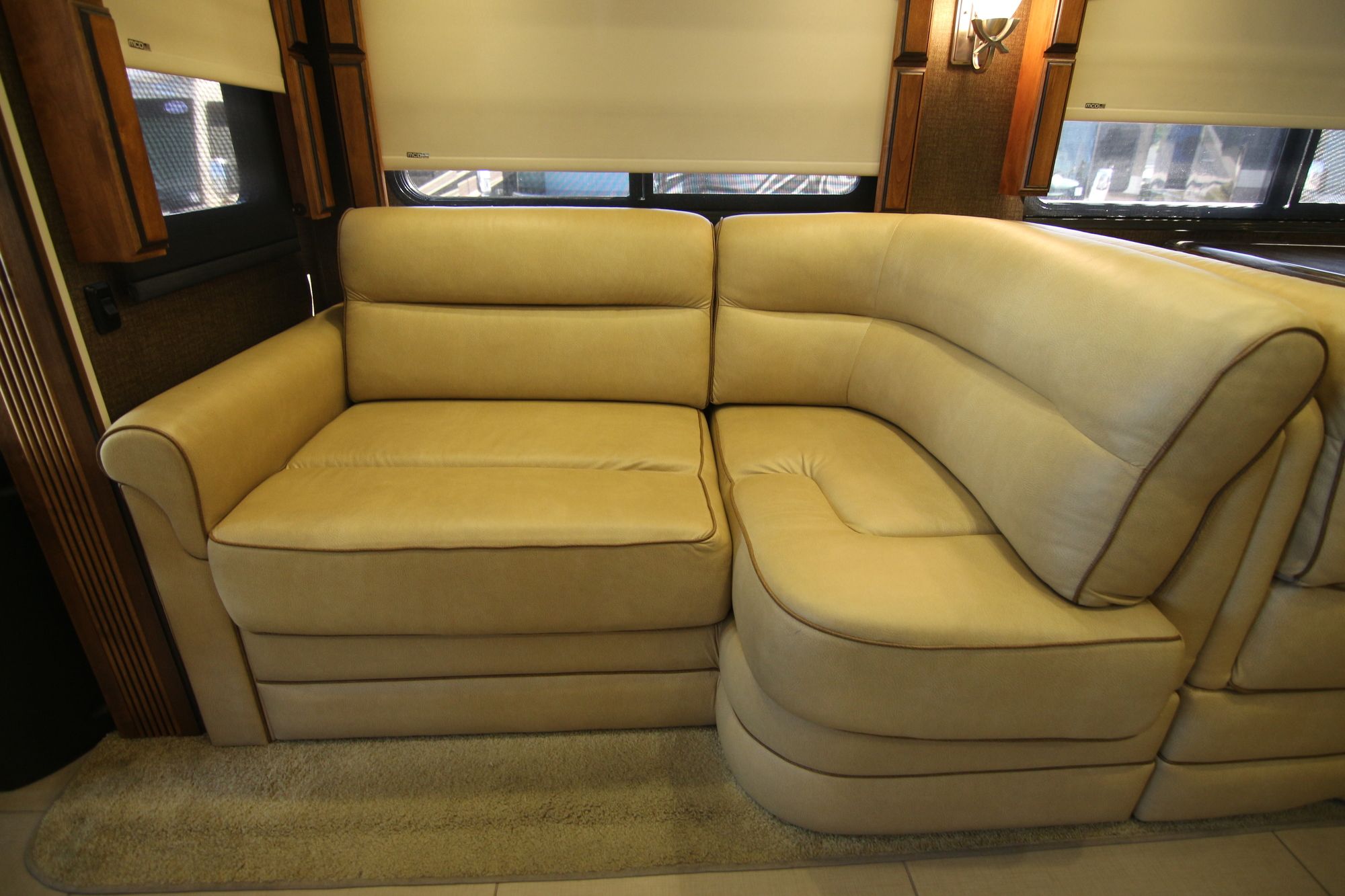 Used 2013 Monaco Knight 40DFT Class A  For Sale