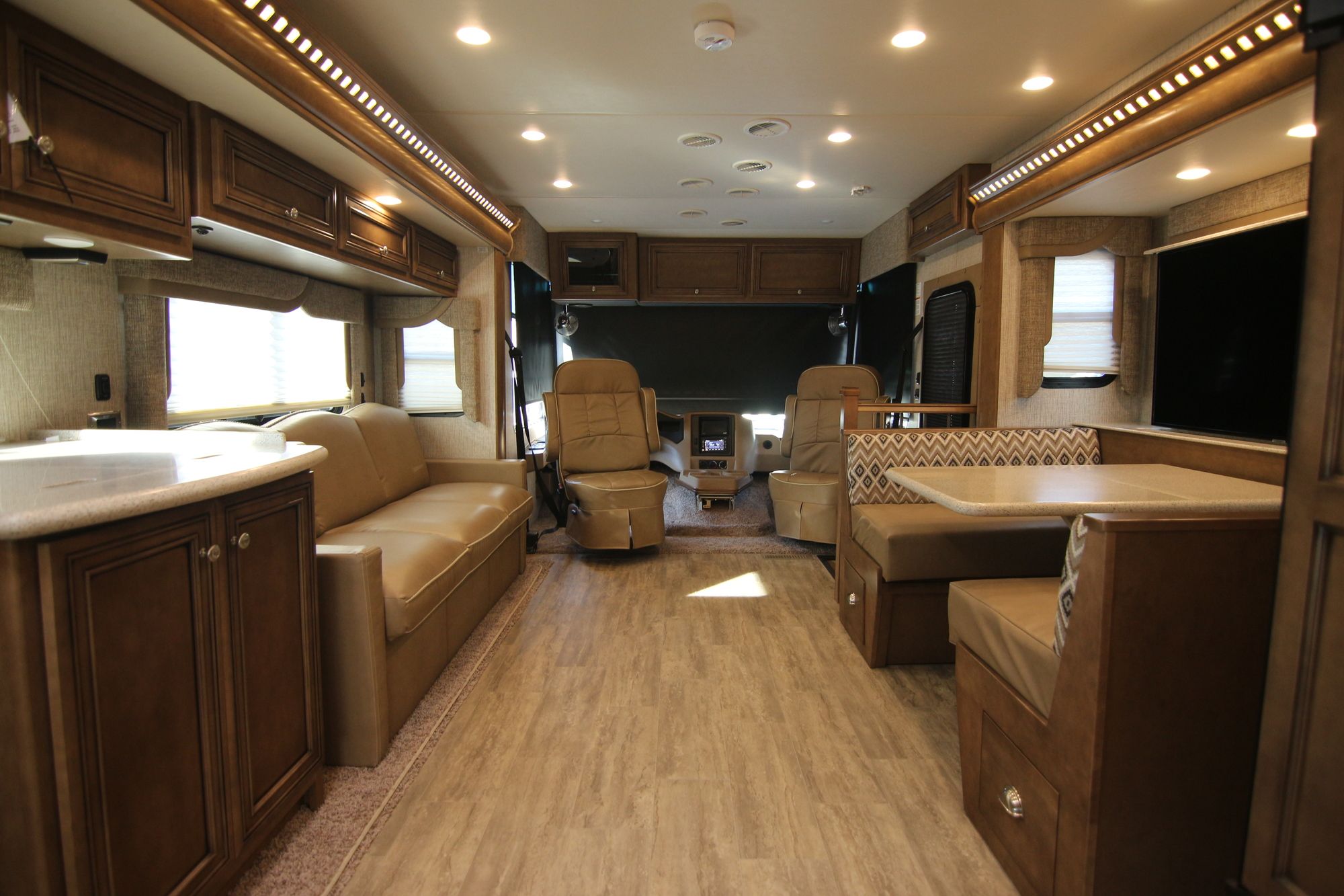 New 2020 Newmar Bay Star Sport 3315 Class A  For Sale