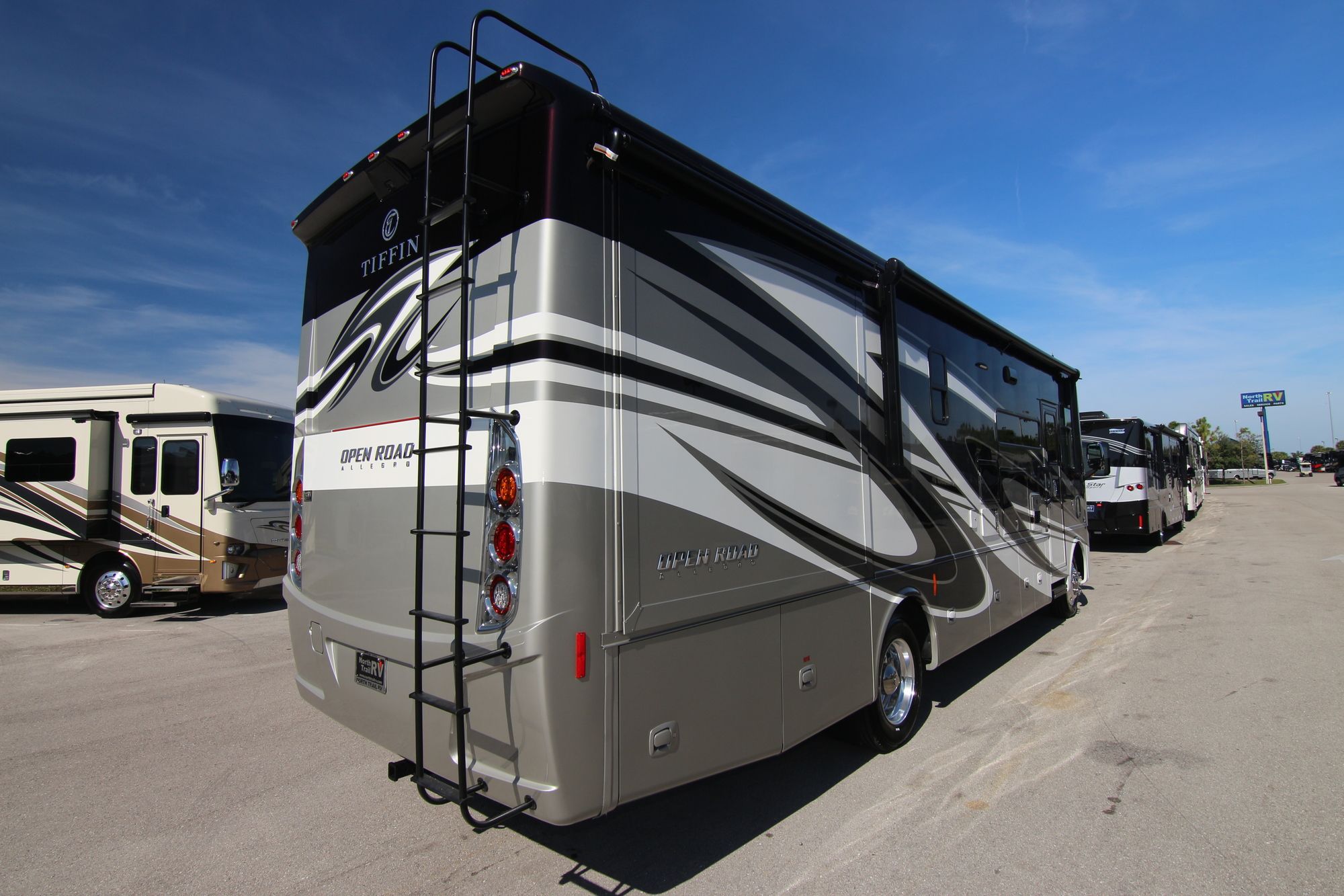 New 2020 Tiffin Motor Homes Allegro 32SA Class A  For Sale