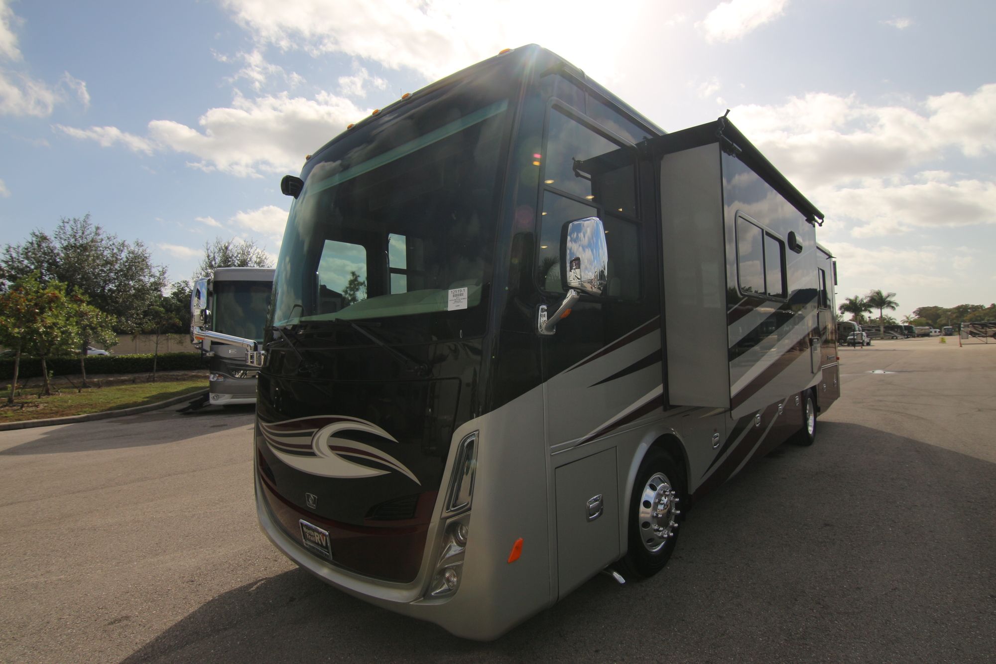 Used 2017 Tiffin Motor Homes Breeze 32BR Class A  For Sale