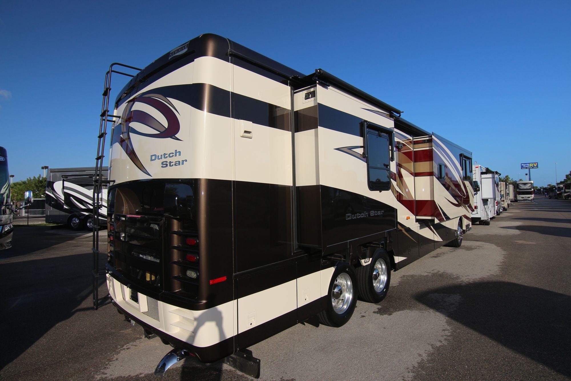 Used 2012 Newmar Dutch Star 4020 Class A  For Sale