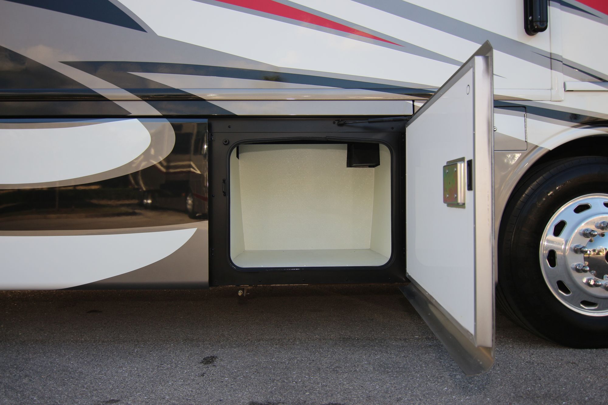 Used 2018 Holiday Rambler Endeavor 40G Class A  For Sale