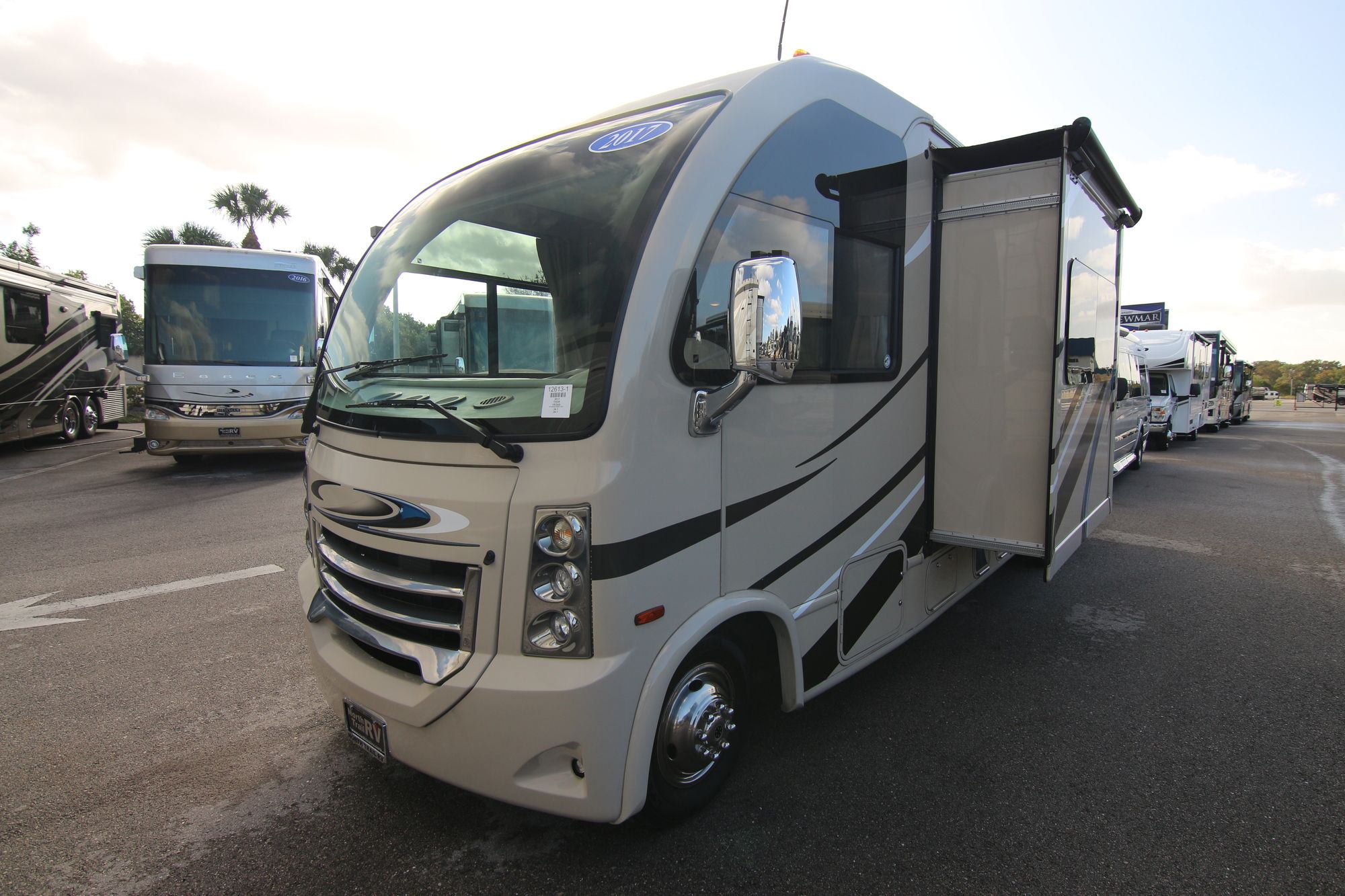 Used 2017 Thor Vegas 24.1 Class A  For Sale